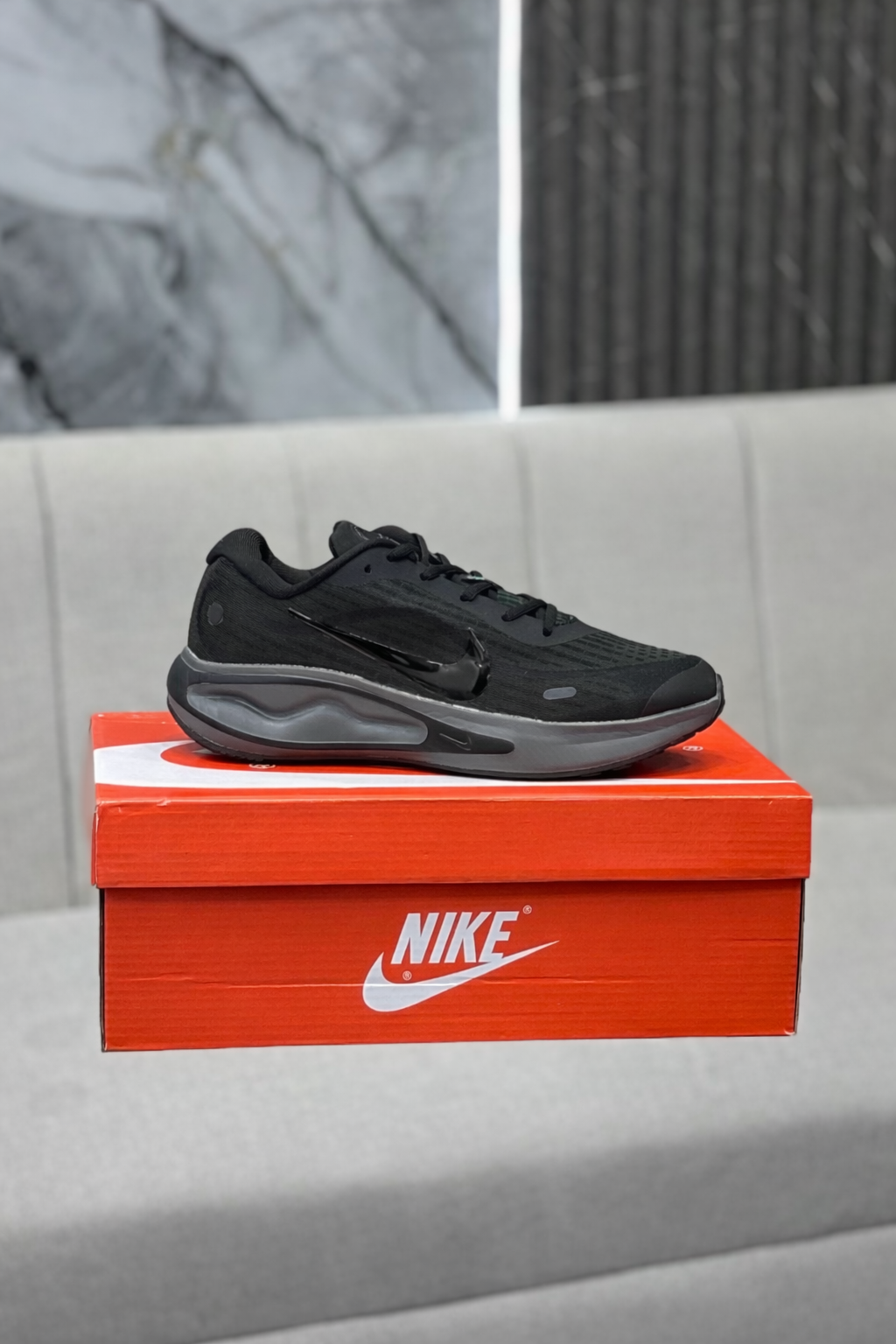 NIKE JOURNEY RUN