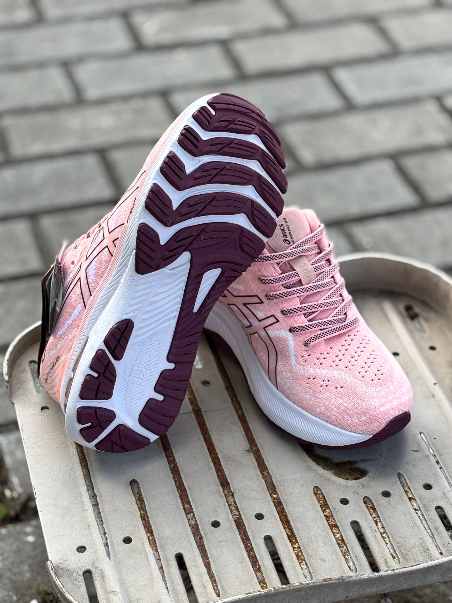 A S I C S G E L. K A Y A N O 3