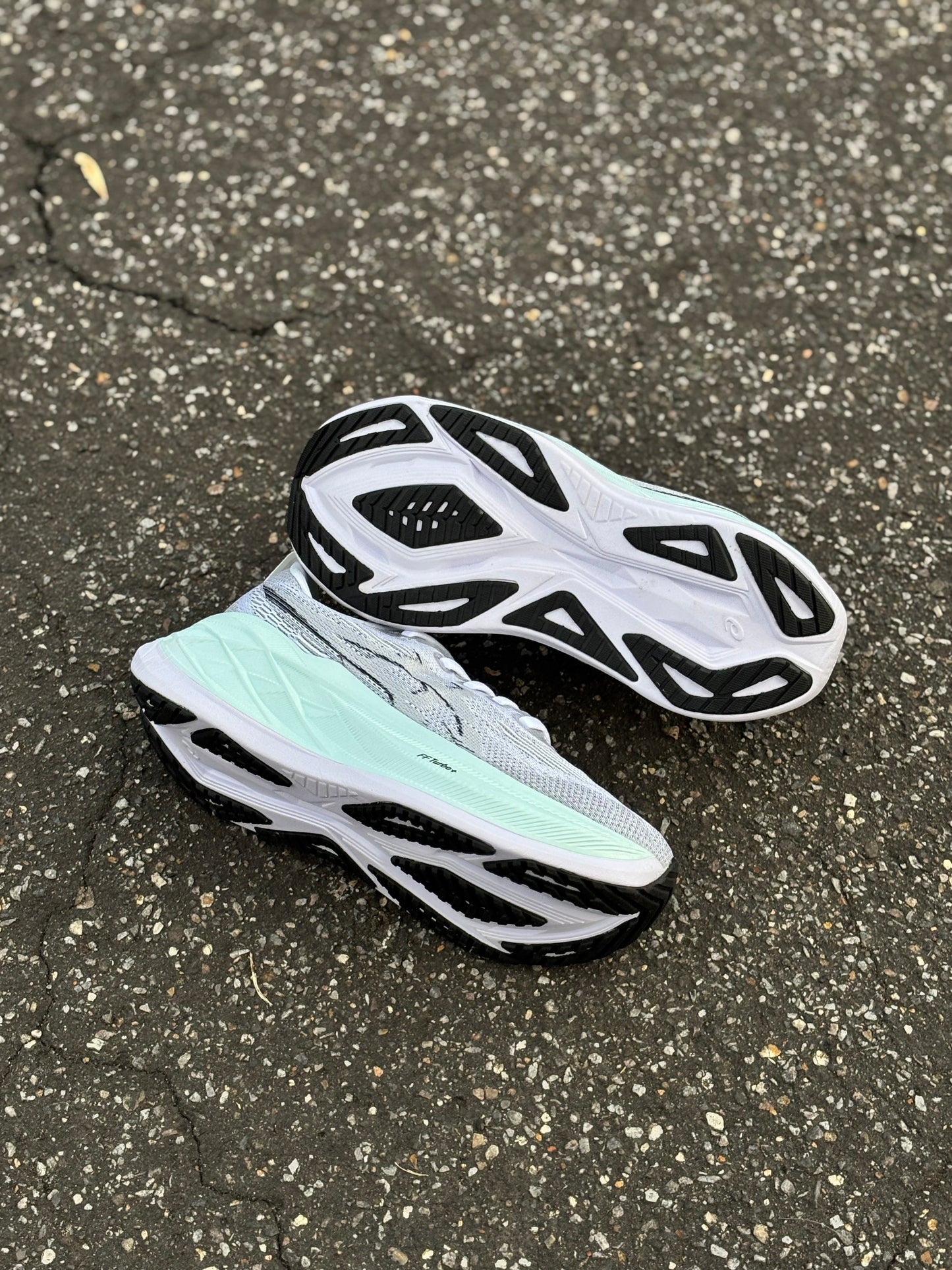 ASICS SUPERBLAST 2