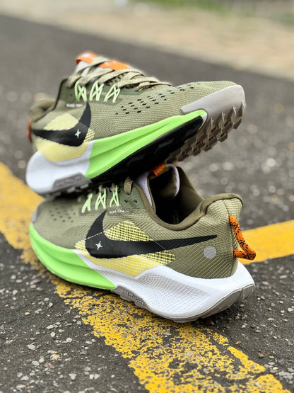 NIKE PEGASUS TRAIL