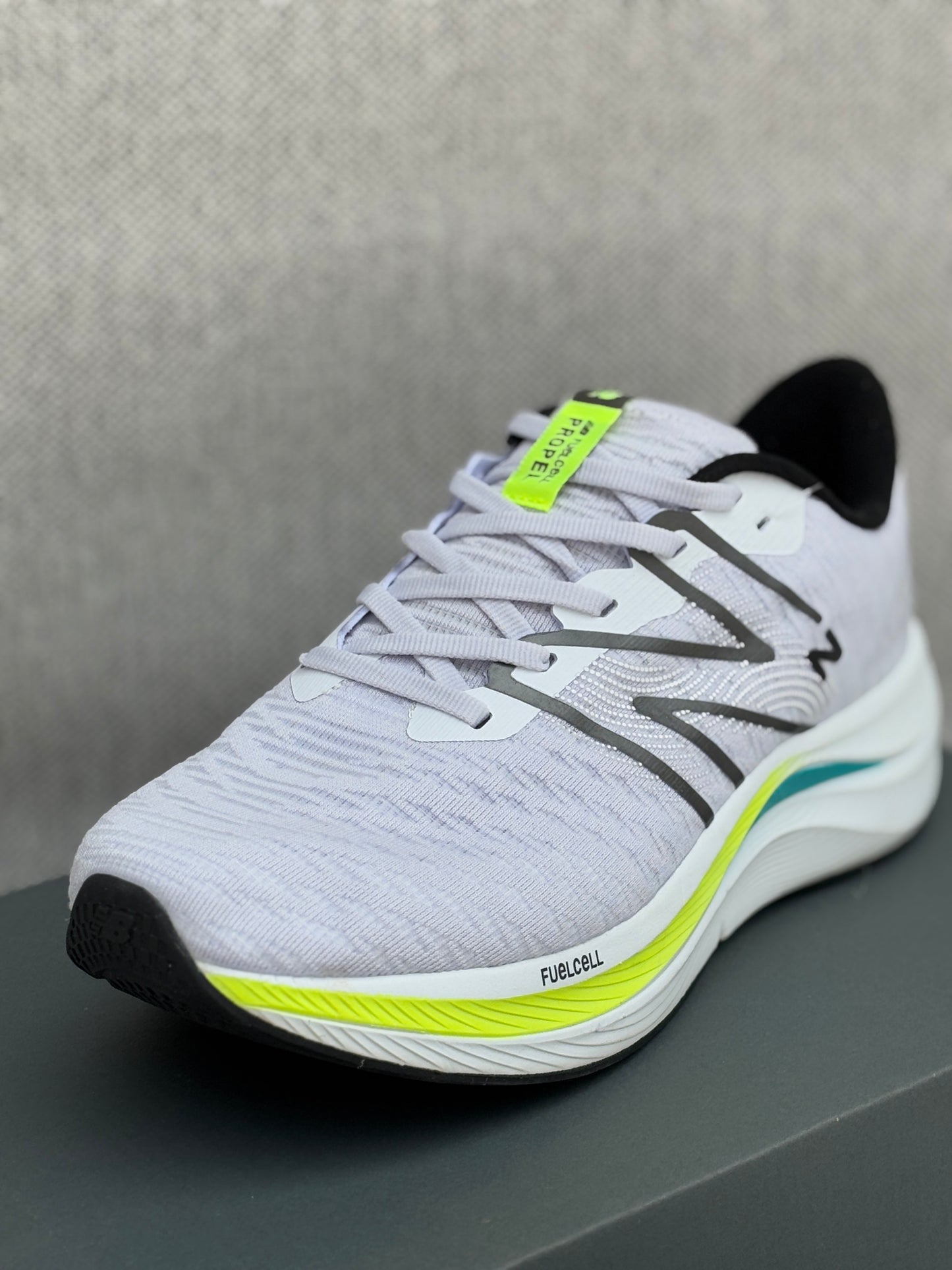 NEW BALANCE PROPEL
