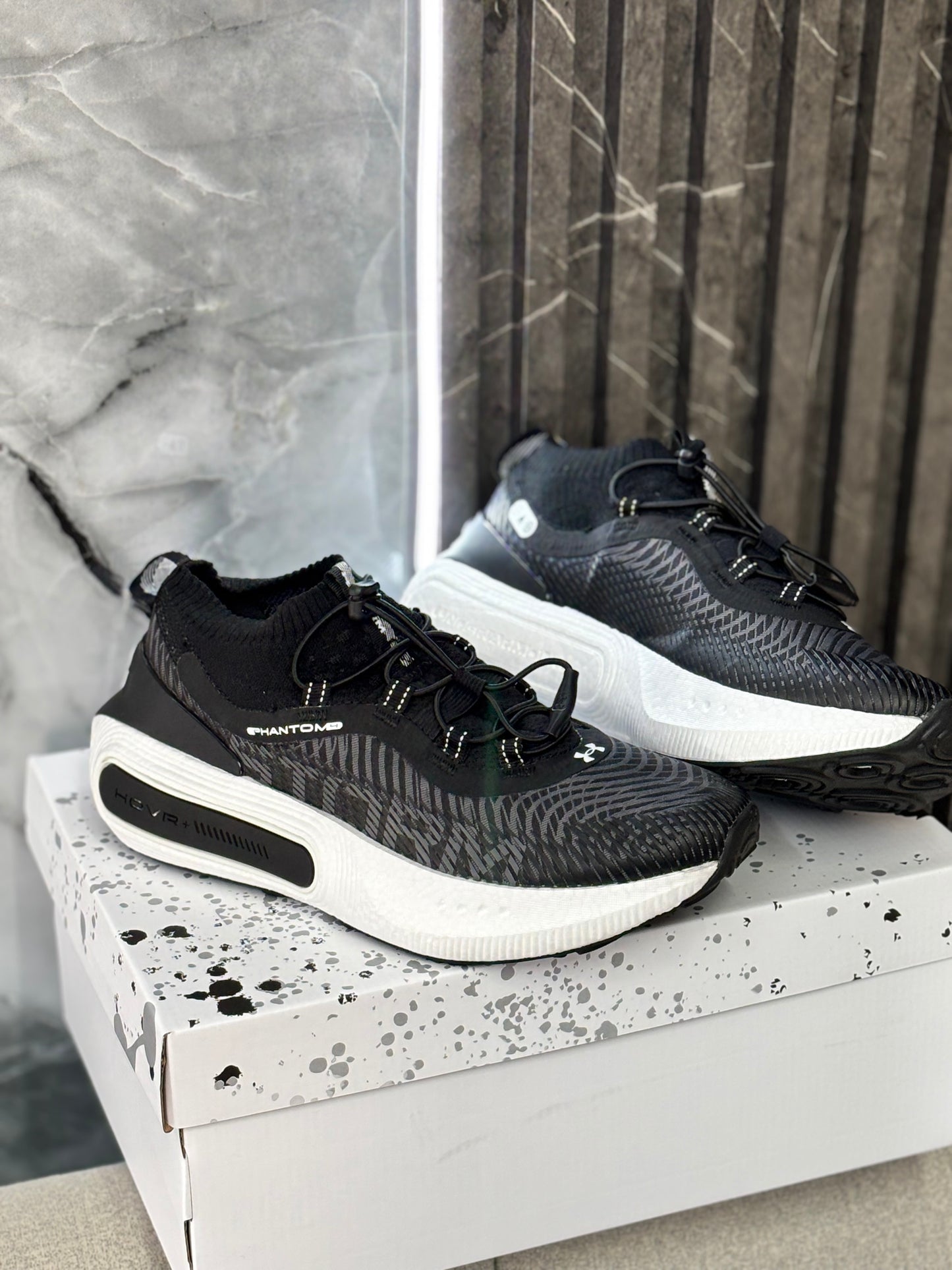 UNDER ARMOUR STORM