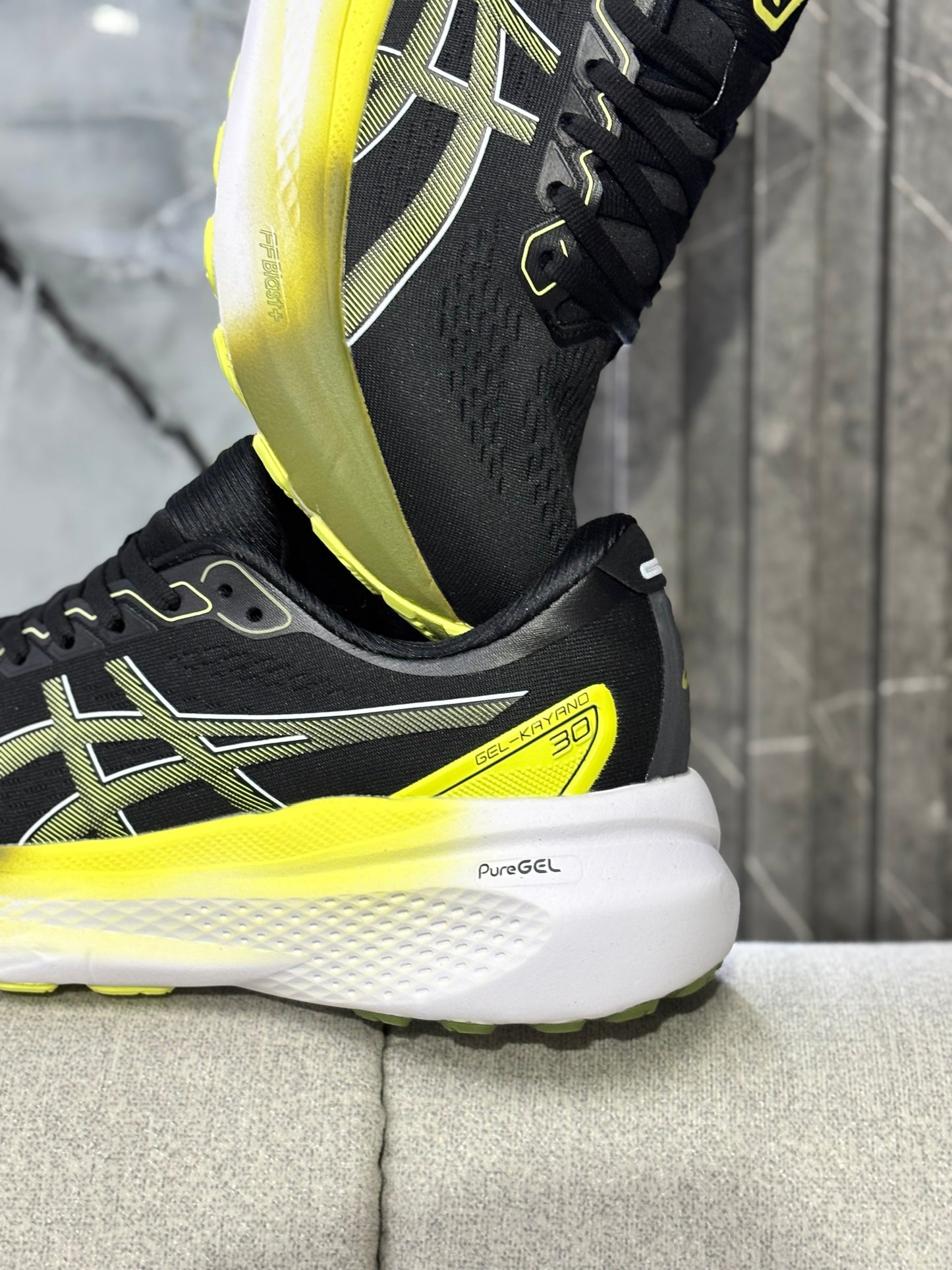 ASICS GEL KAYANO 30