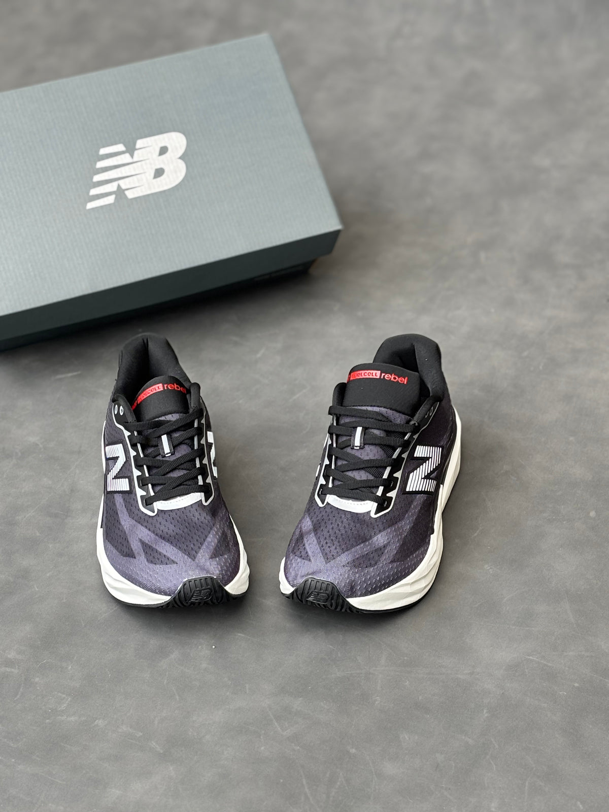 NEW BALANCE REBEL