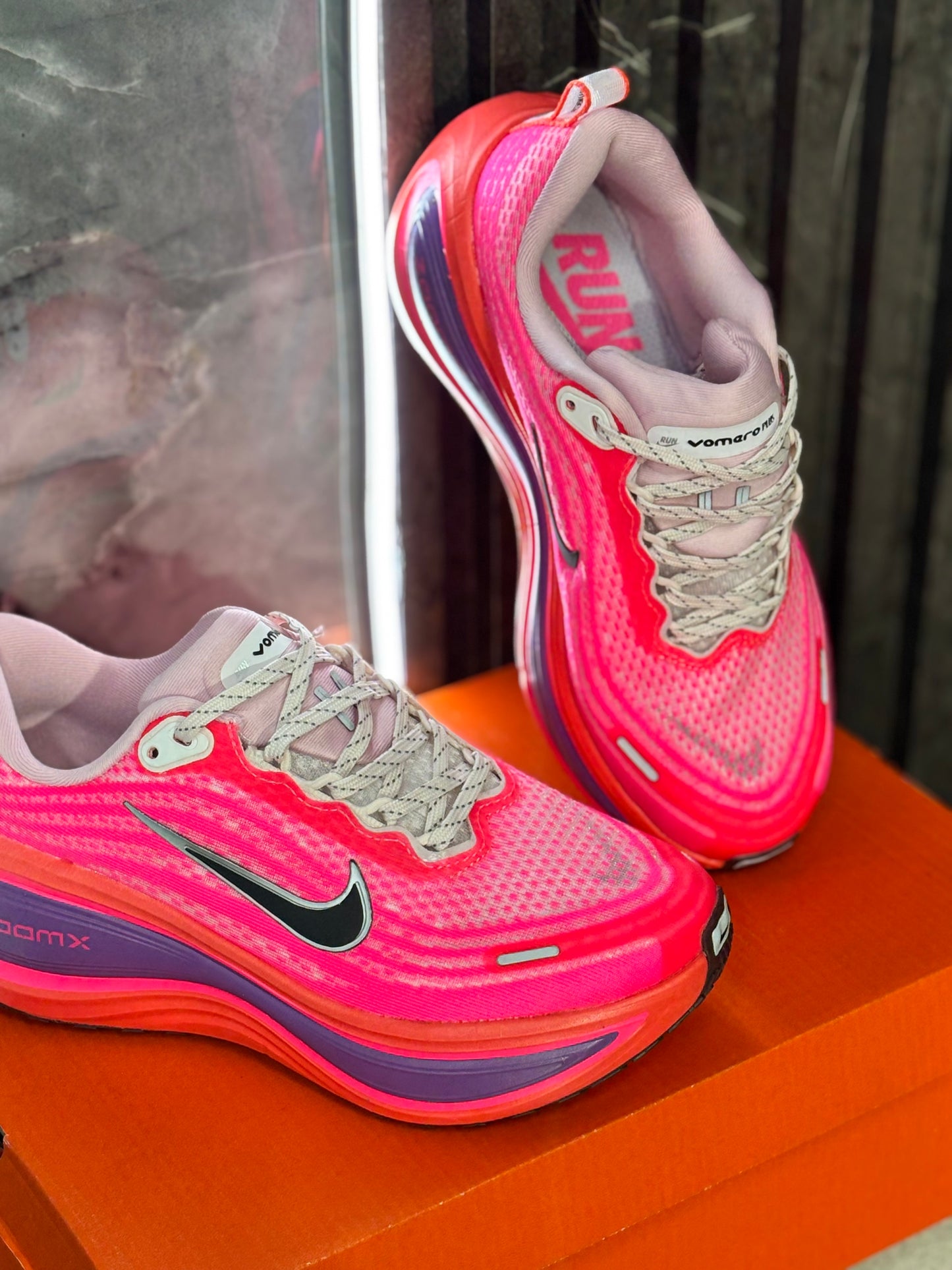 NIKE VOMERO PLUS