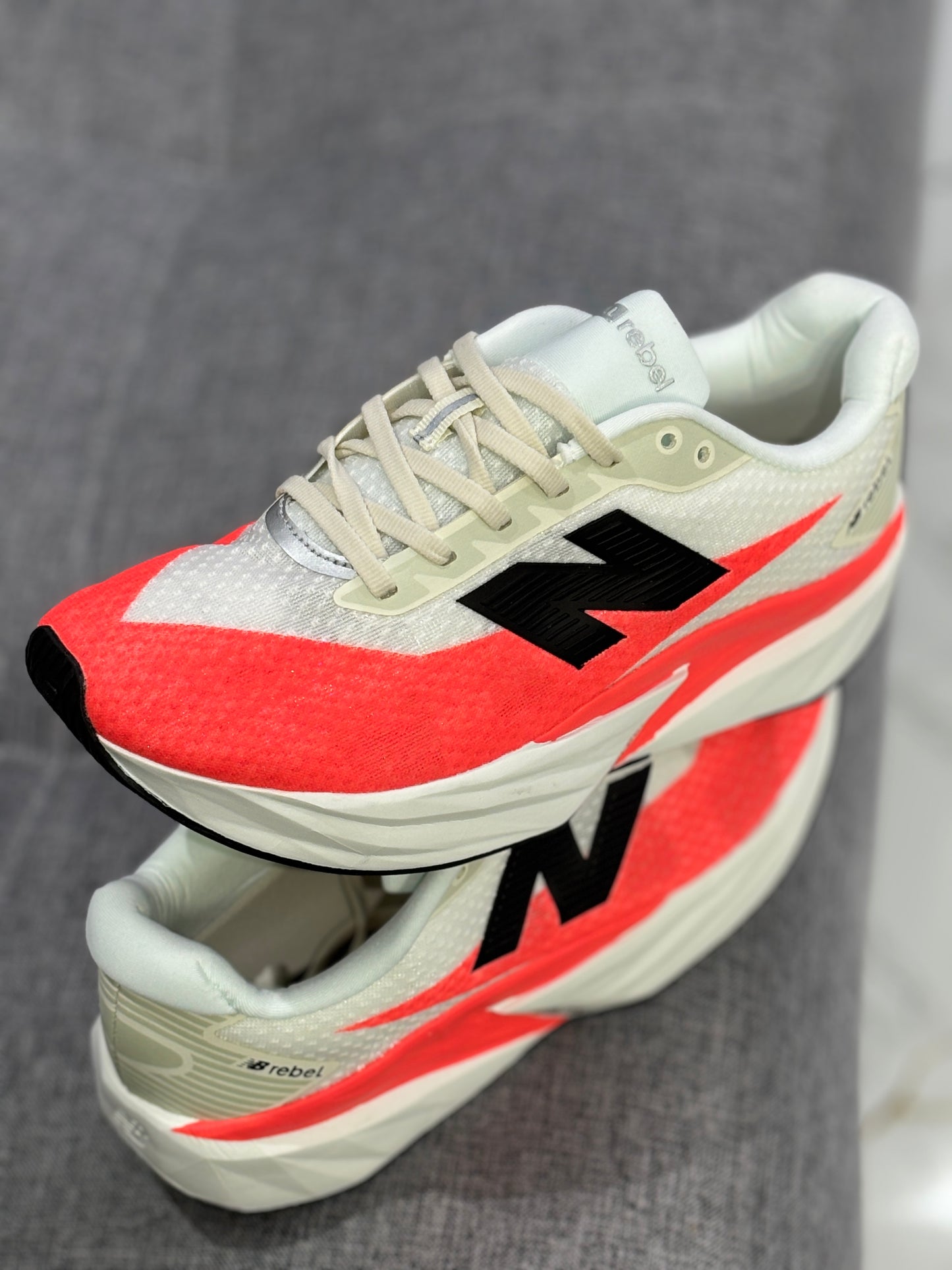 NEW BALANCE REBEL