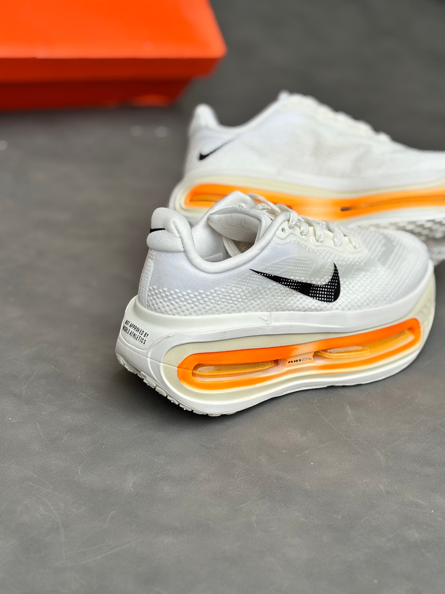 NIKE VOMERO PREMIUM