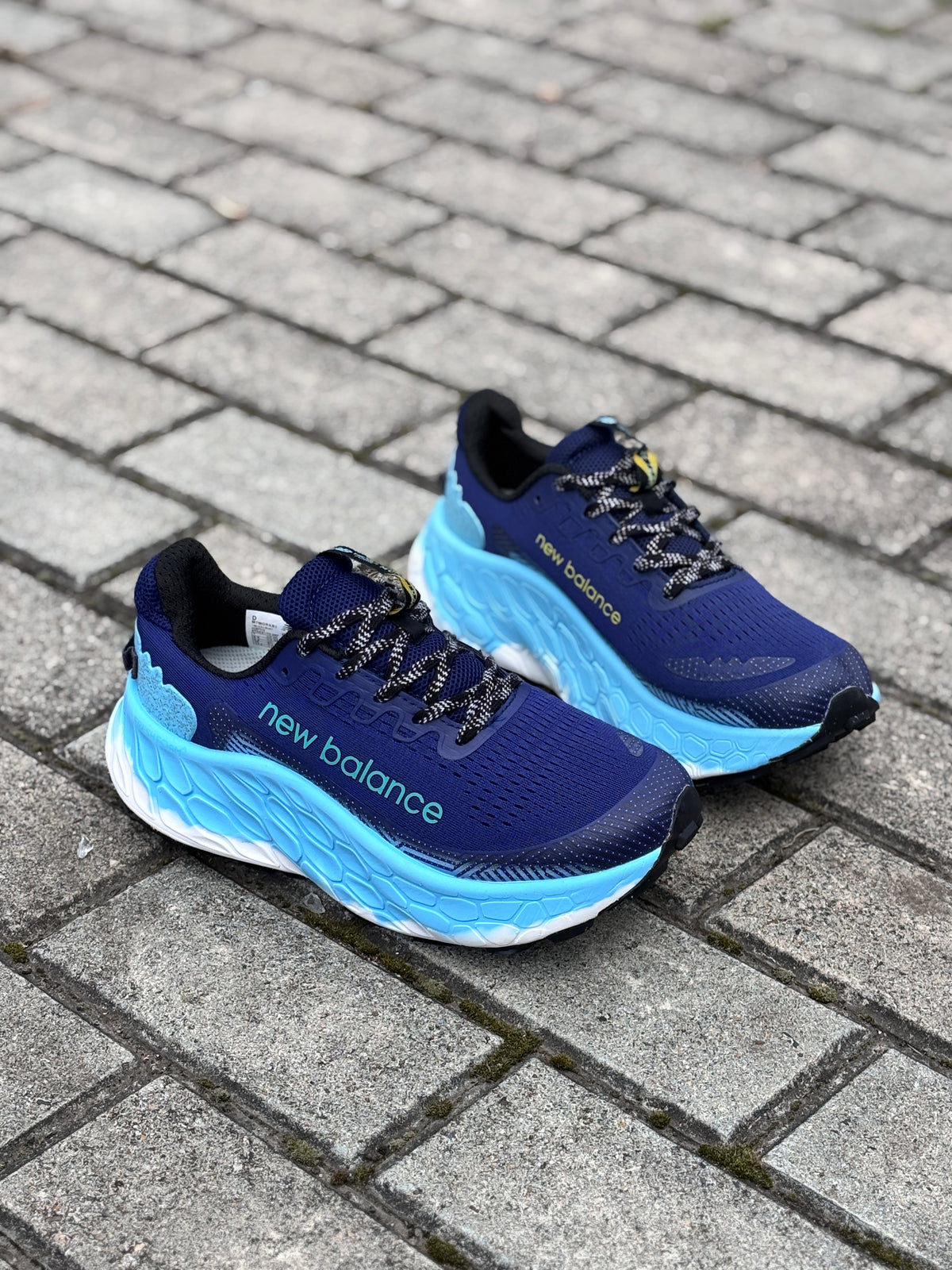 NEW BALANCE MORE