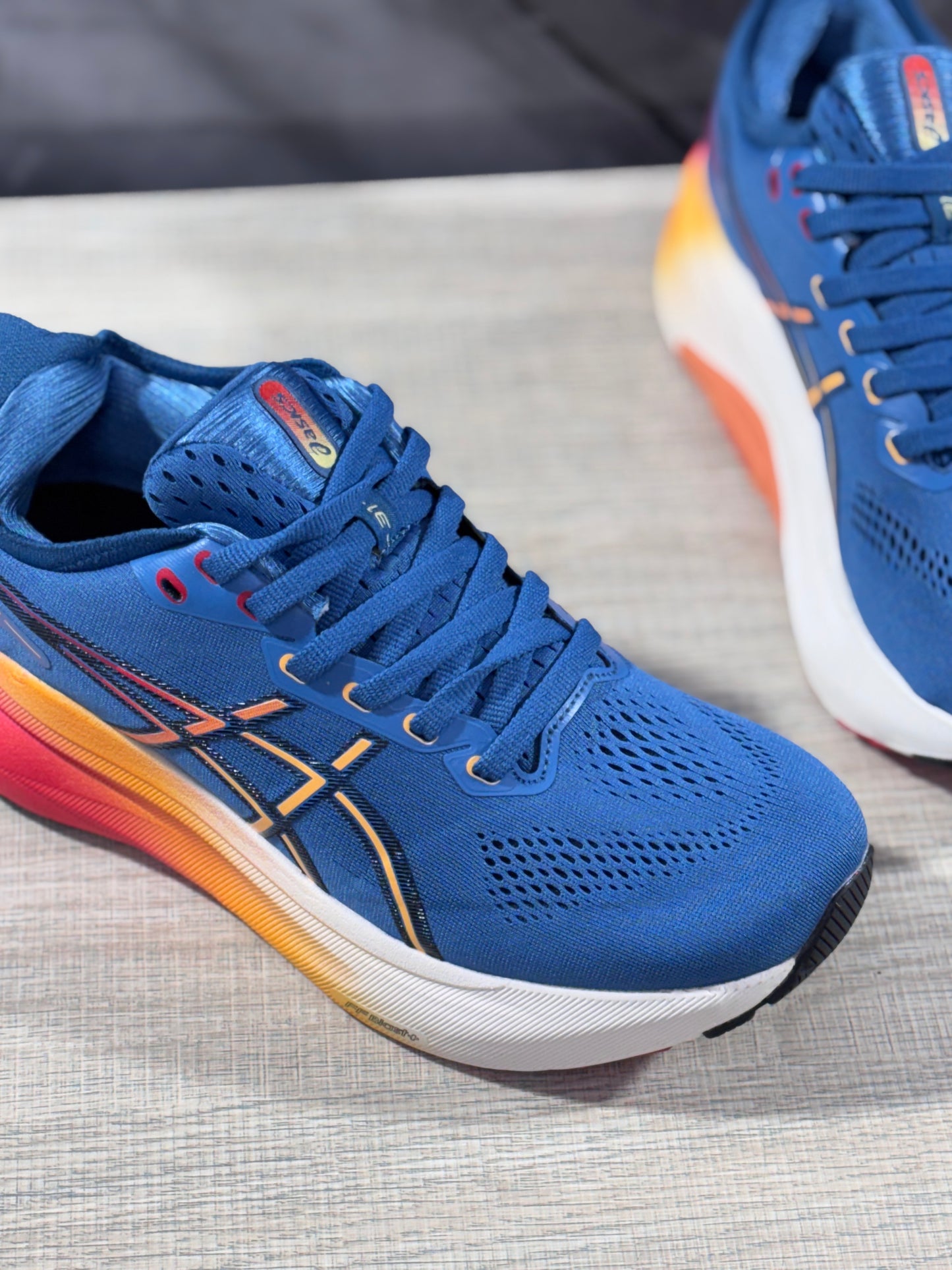 ASÍCS GEL-KAYANO 31