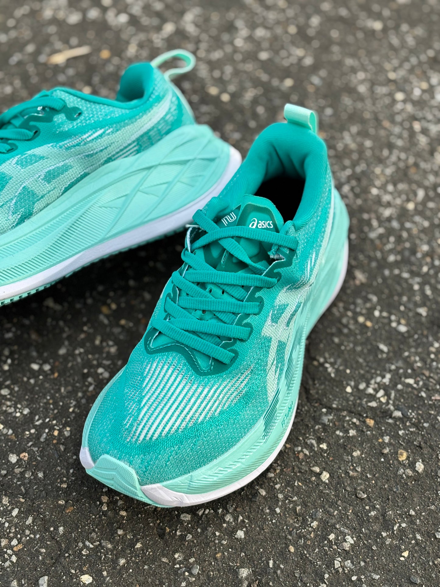 ASICS SUPERBLAST 2