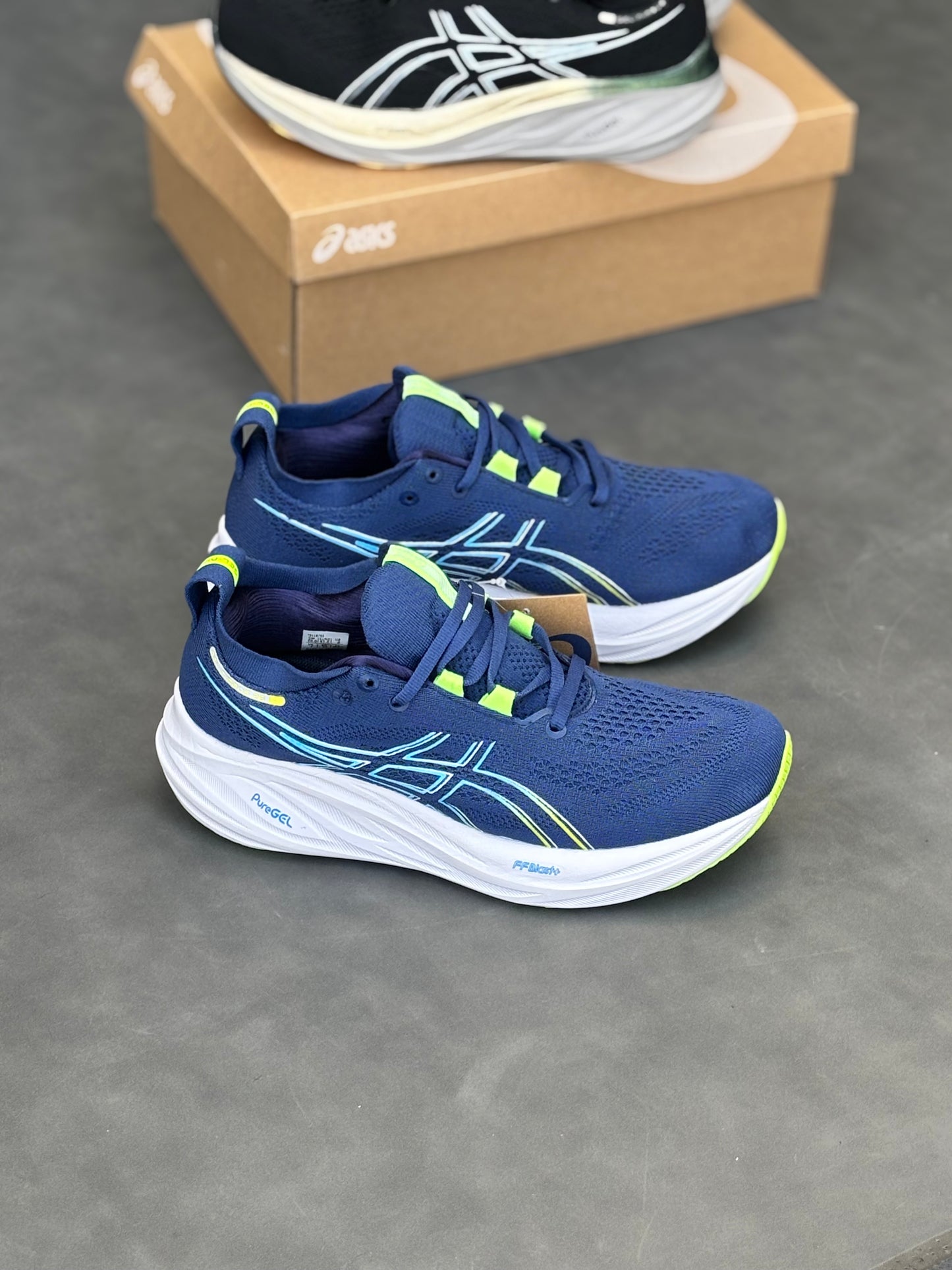 ASICS NIMBUS 27
