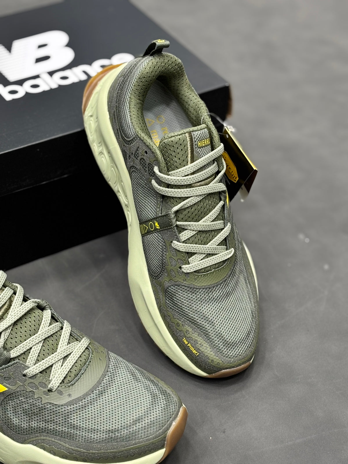 NEW BALANCE HIERRO