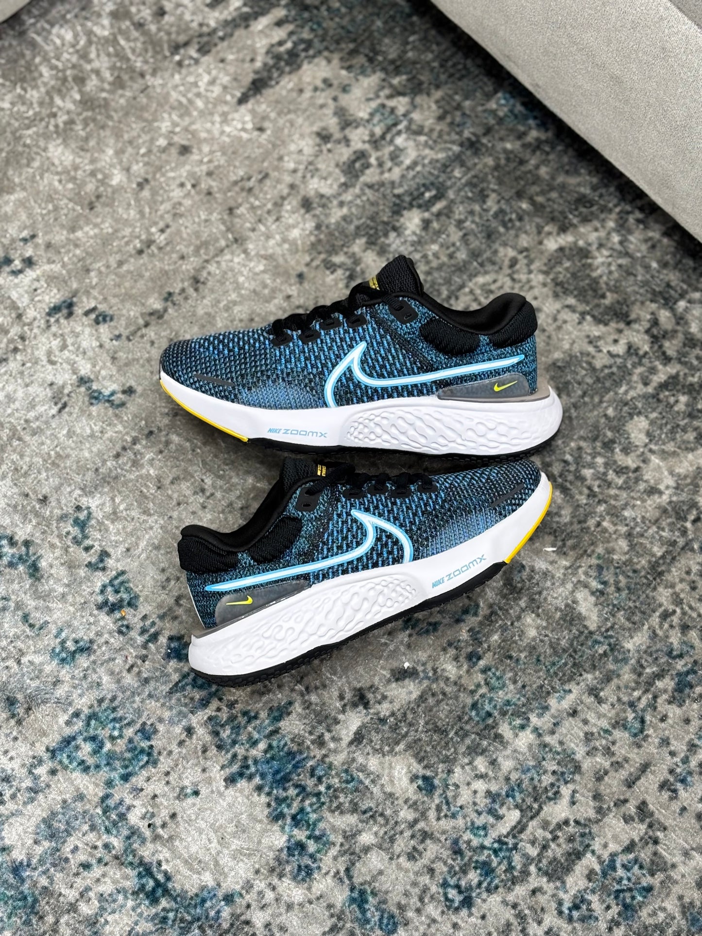 NIKE INVINCIBLE RUN 2
