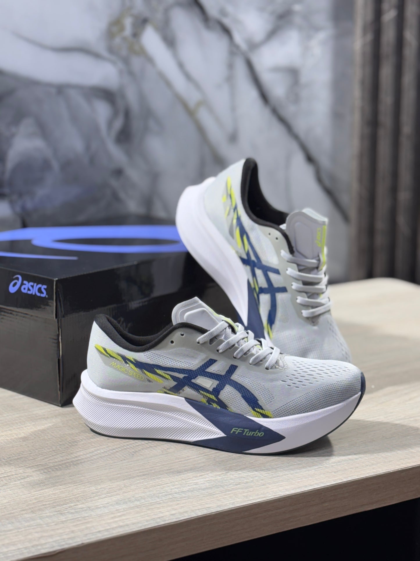ASICS MÁGIC SPEED