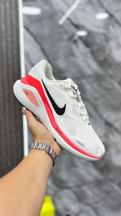 NIKE STRUCTURE