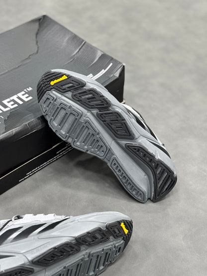 ADIDAS ADISTAR