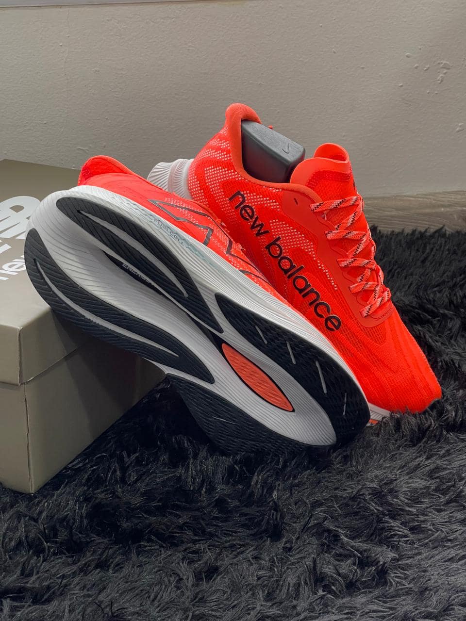 New Balance FuelCell SuperComp Trainer V2 - Naranja