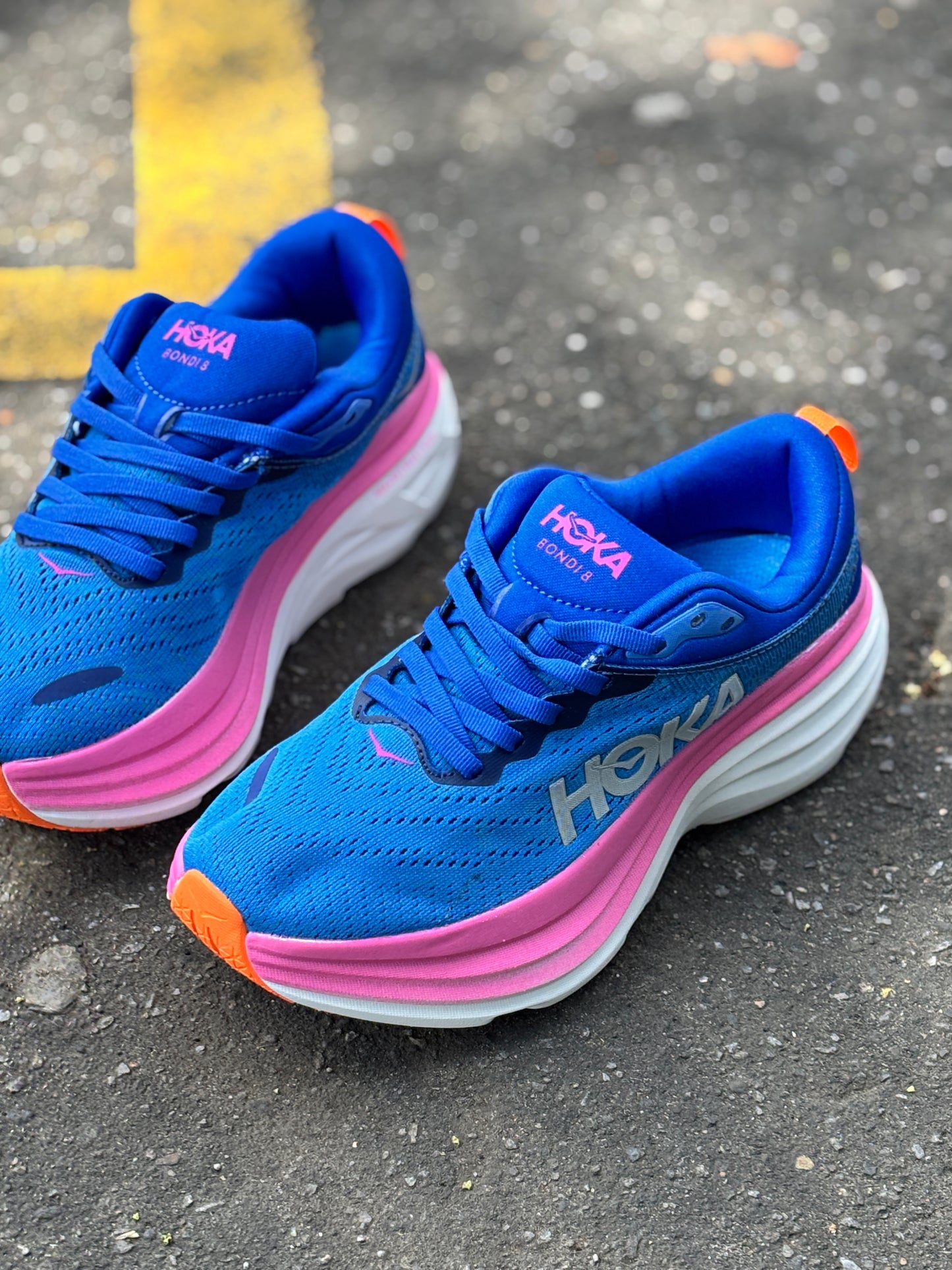 HOKA BONDI 8
