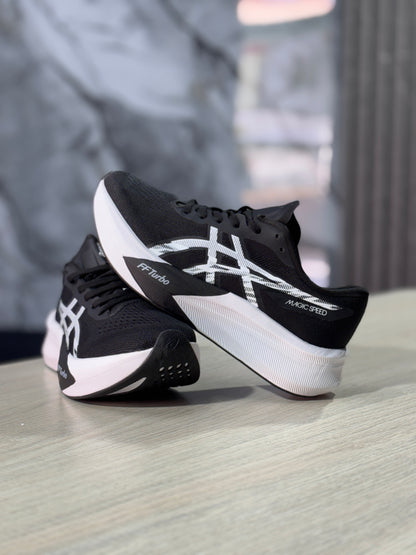 ASICS MÁGIC SPEED