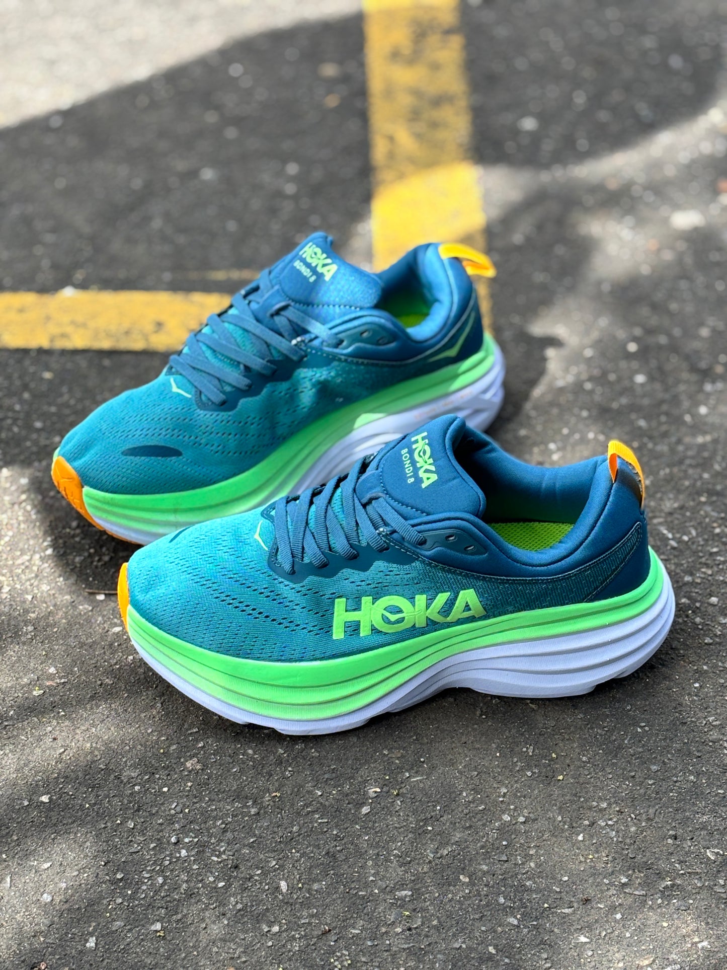 HOKA BONDI 8