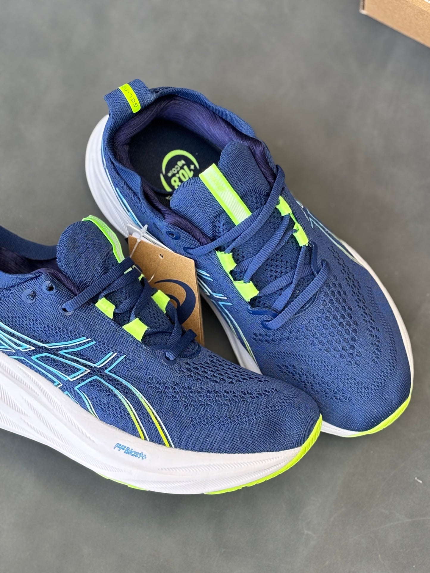 ASICS NIMBUS 27
