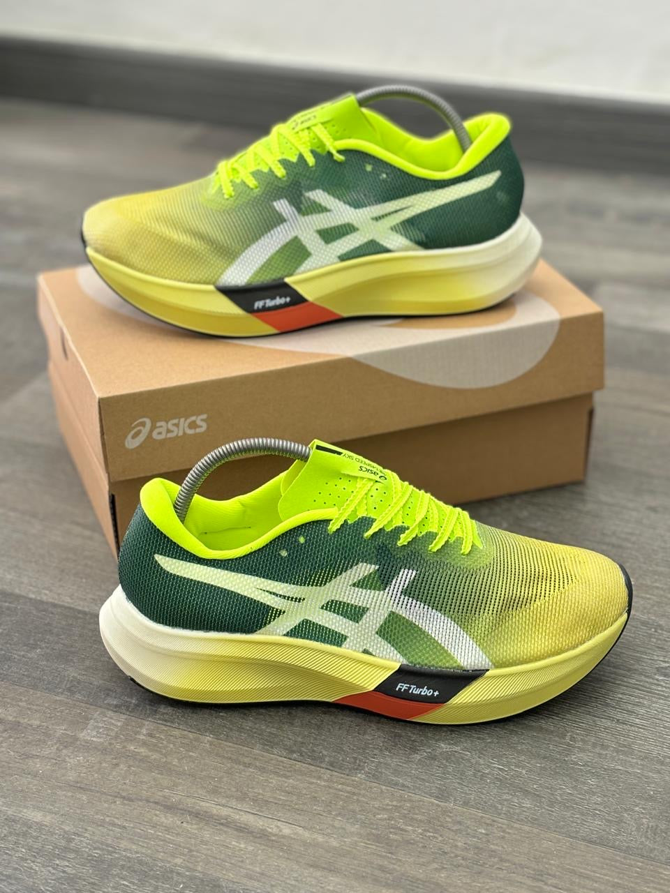 ASICS Metaspeed Sky Paris