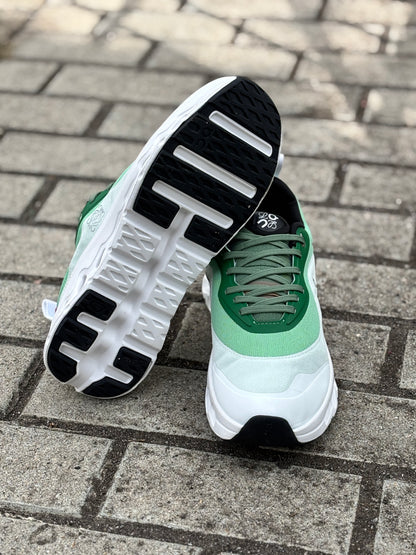 O N  C L O U D  L O E W E