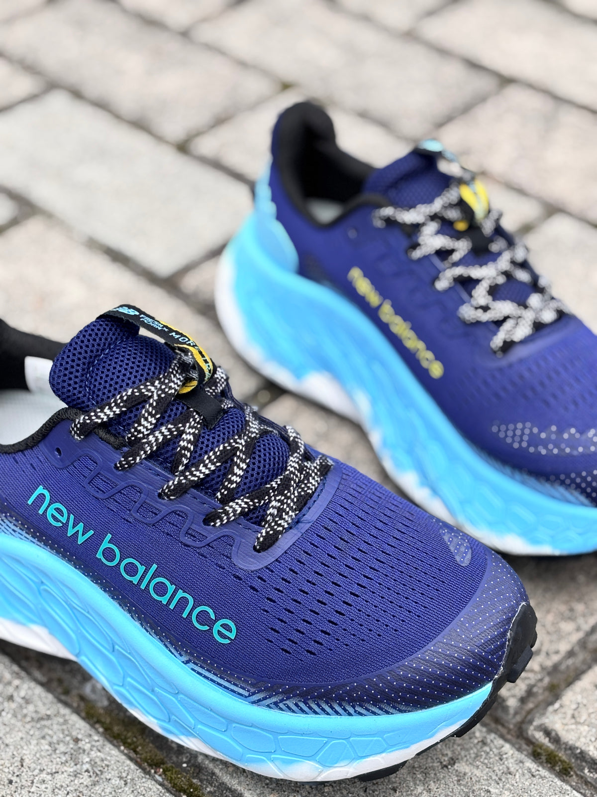 NEW BALANCE MORE