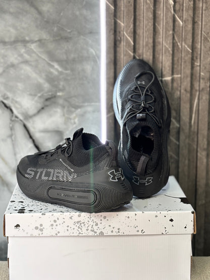 UNDER ARMOUR STORM