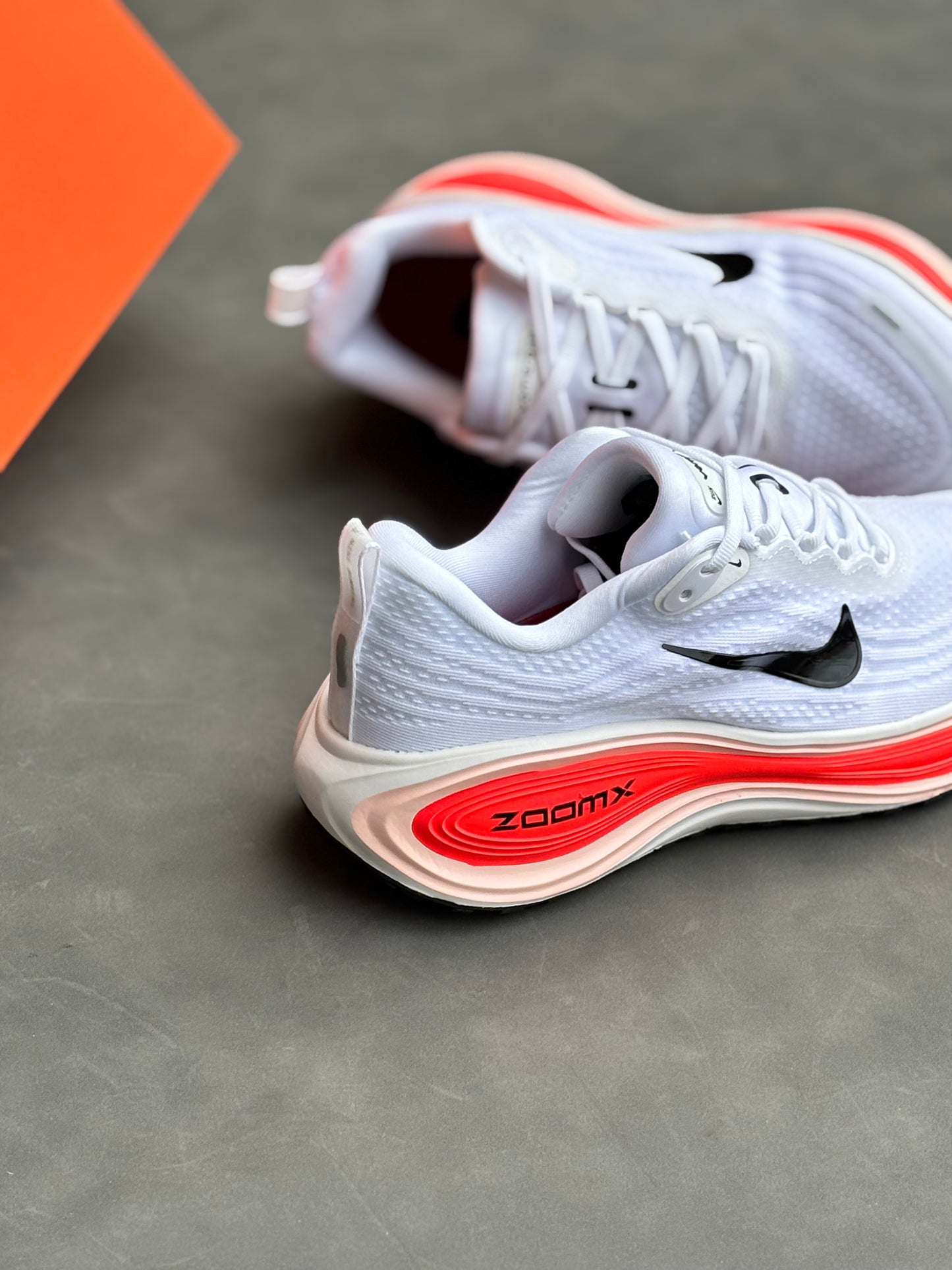 NIKE VOMERO PREMIUM