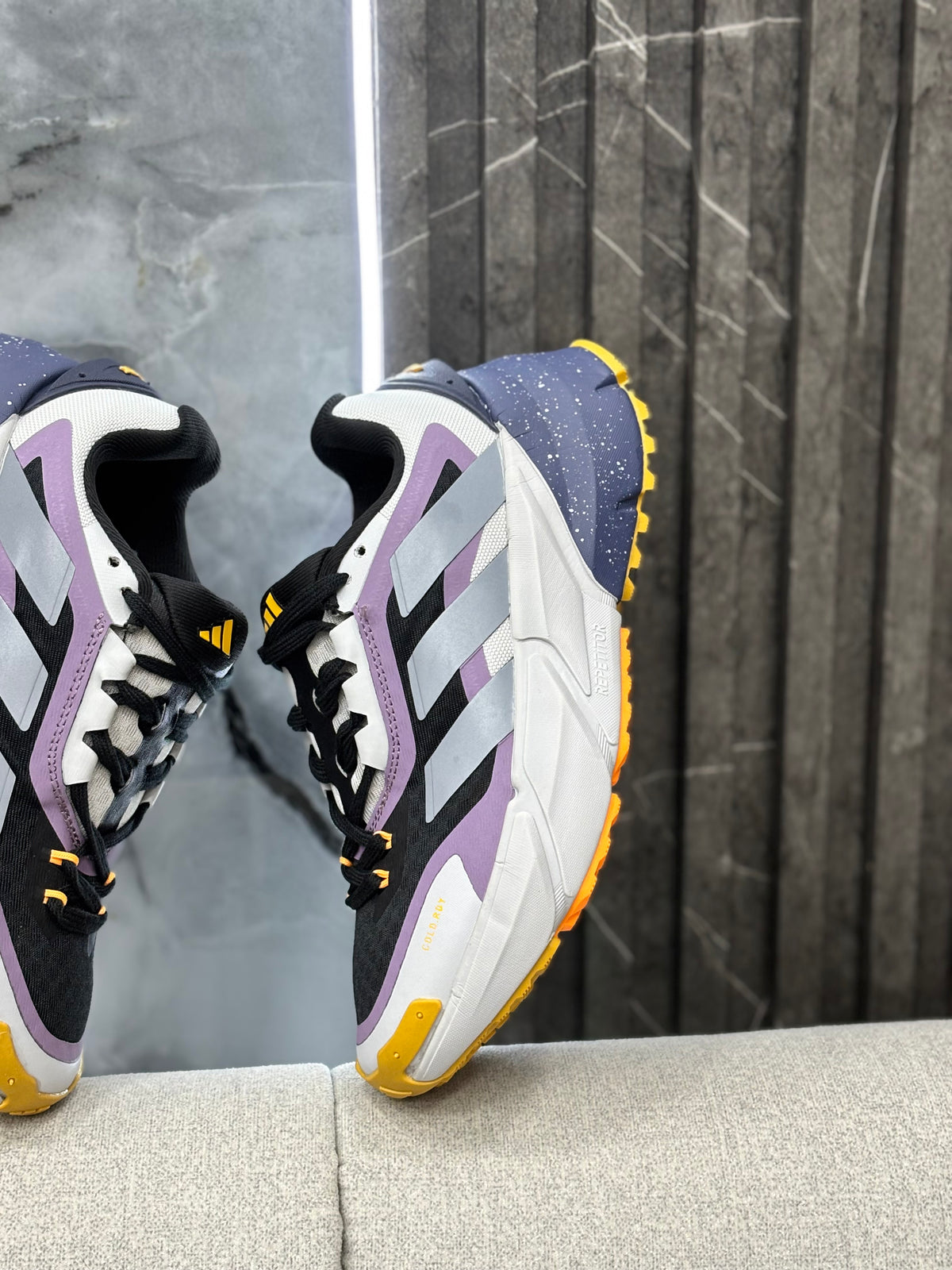 ADIDAS ADISTAR