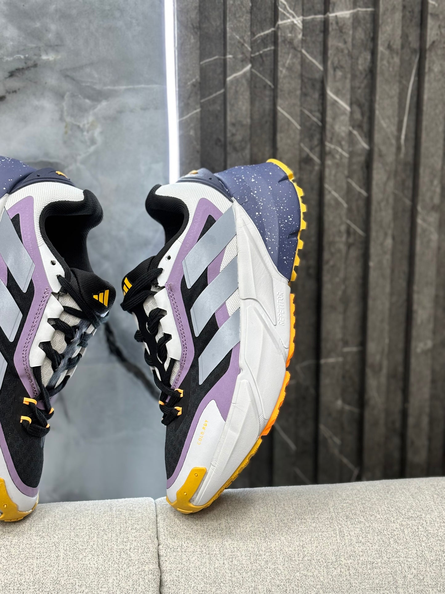 ADIDAS ADISTAR
