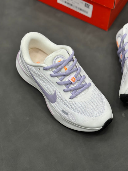 NIKE JOURNEY RUN