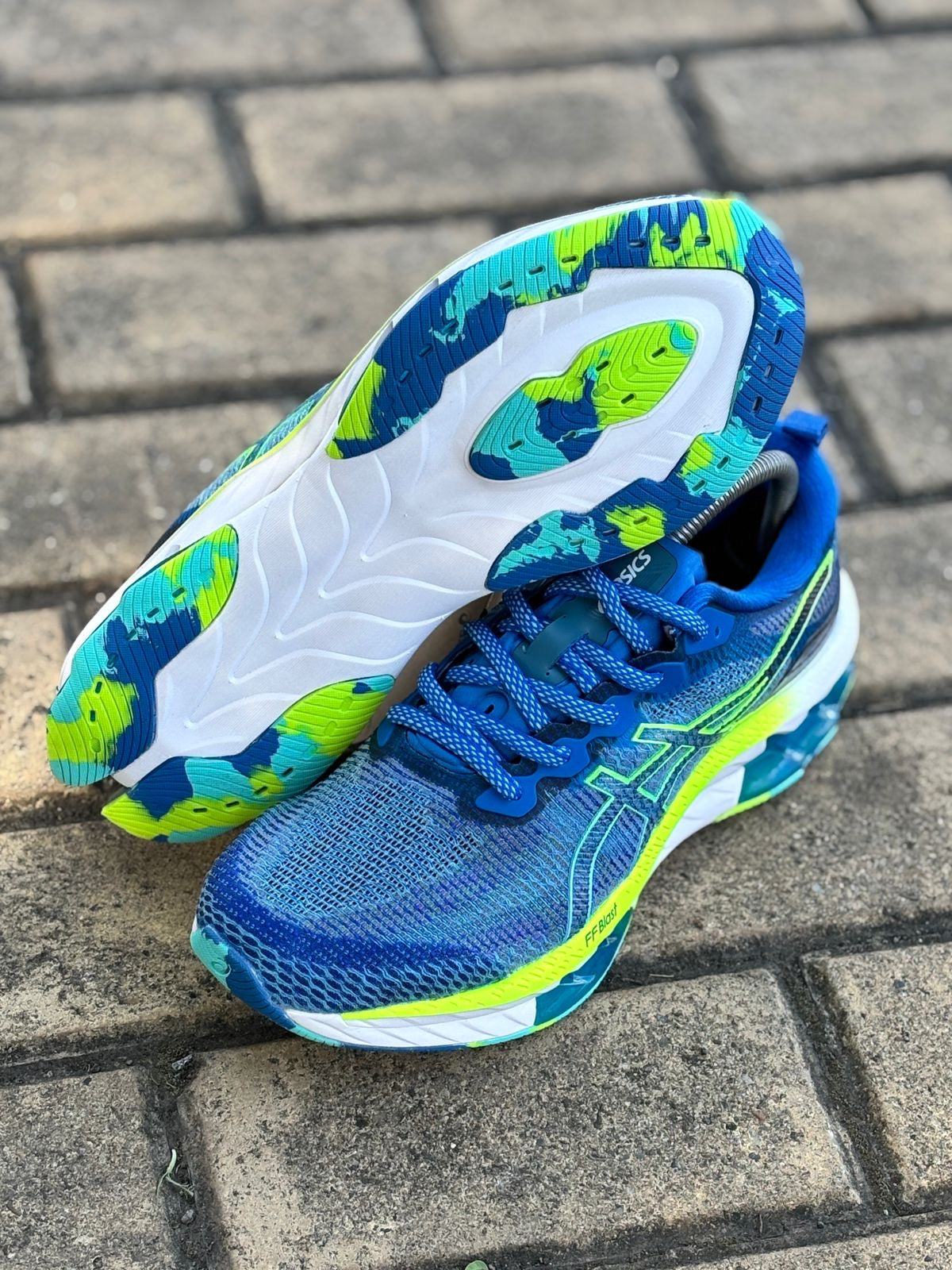 ASICS Gel Kinsei Blast Running