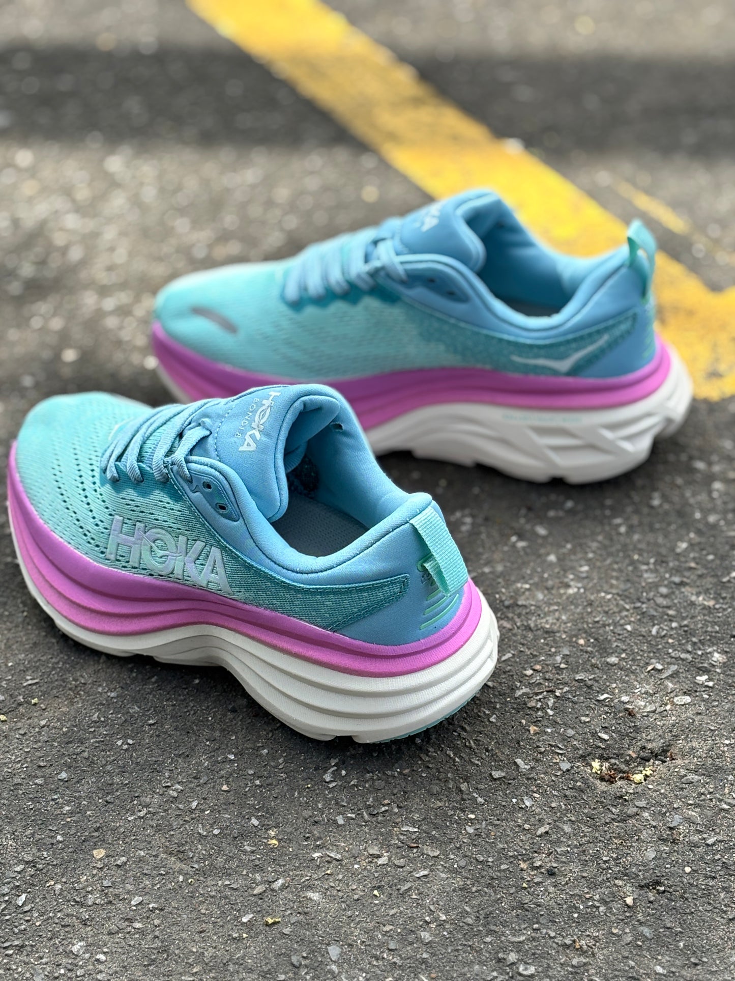 HOKA BONDI 8