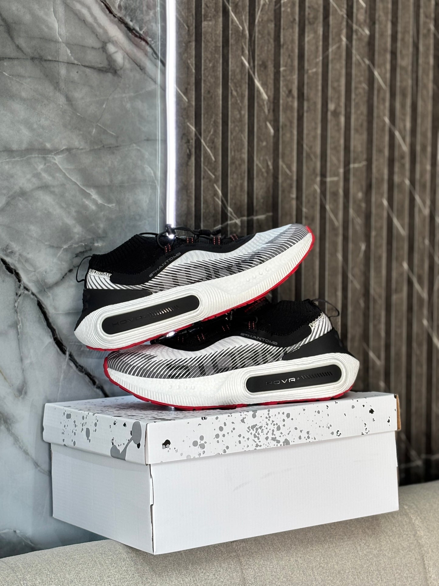 UNDER ARMOUR STORM