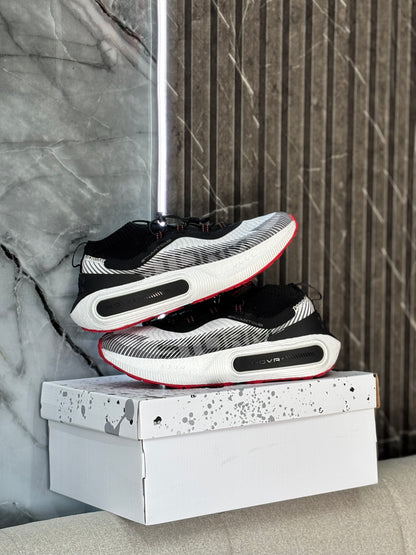 UNDER ARMOUR STORM