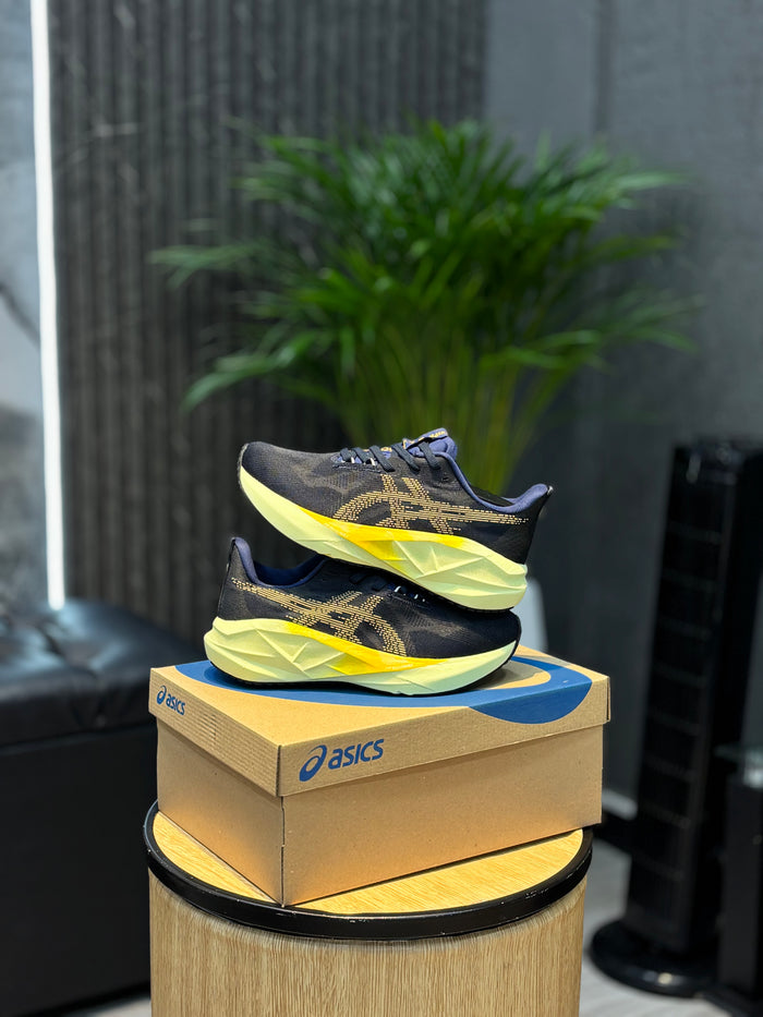 ASICS NOVABLAST 5