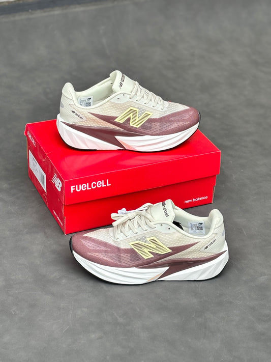 NEW BALANCE REBEL