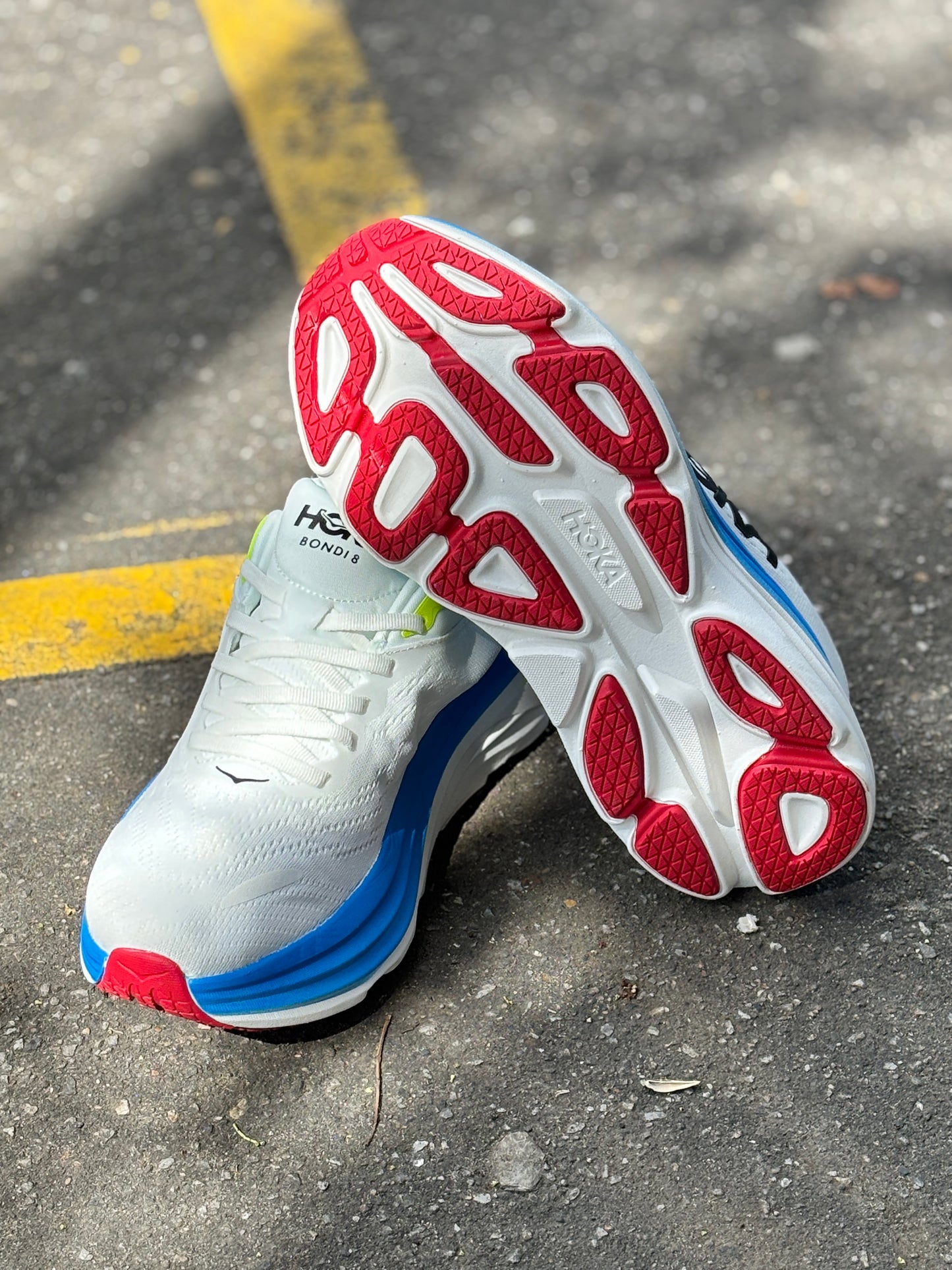HOKA BONDI 8