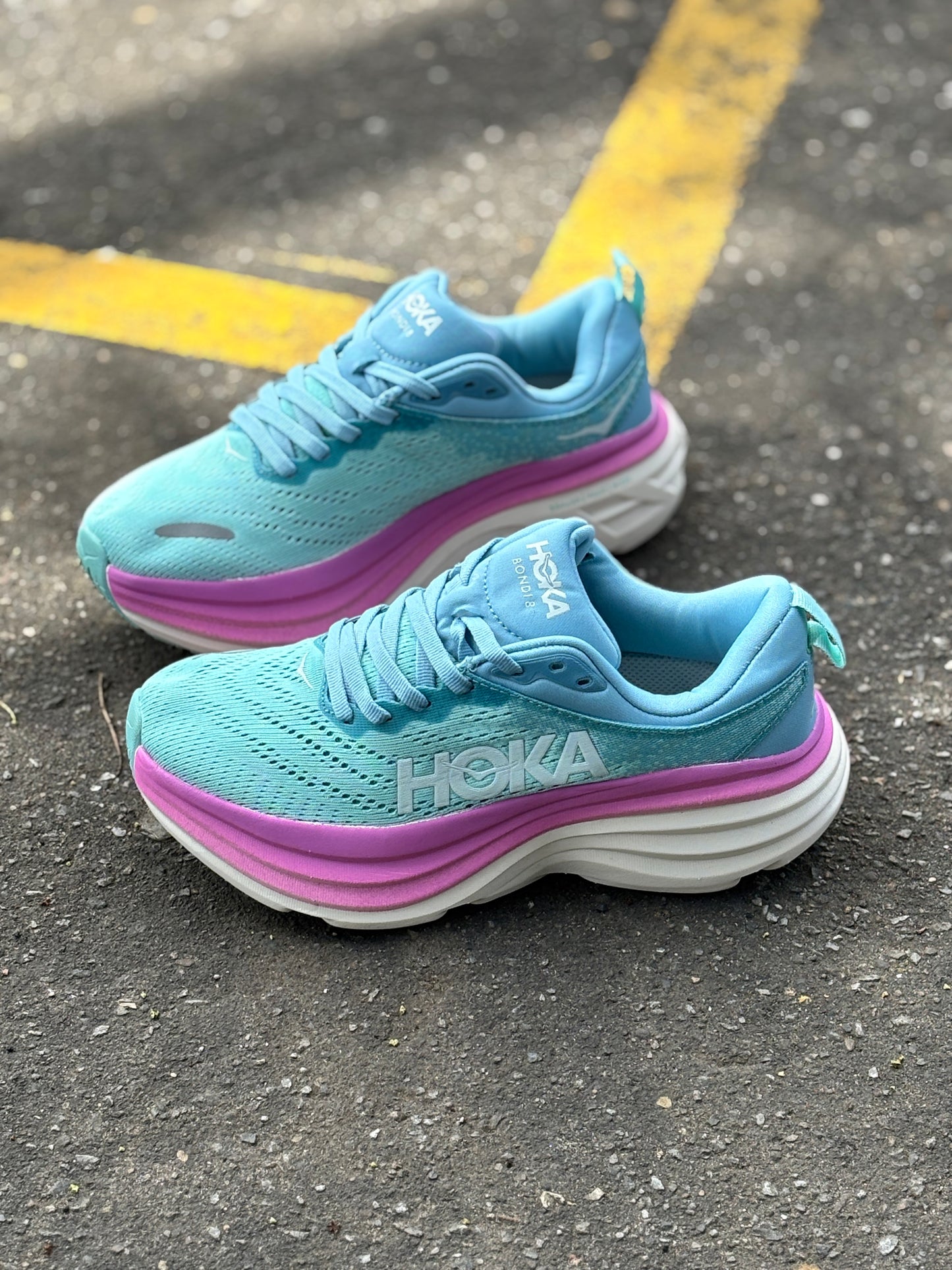 HOKA BONDI 8