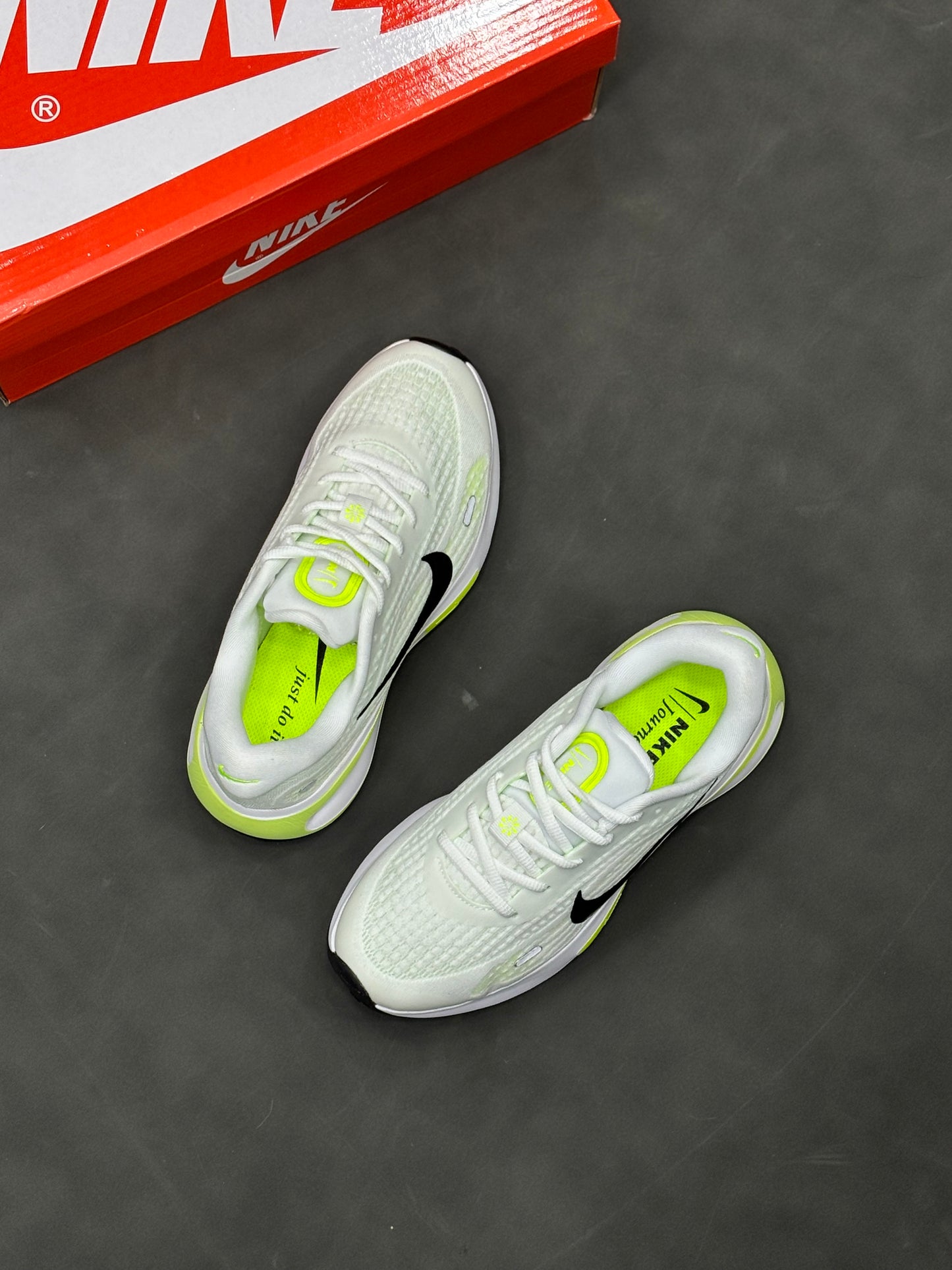 NIKE JOURNEY RUN