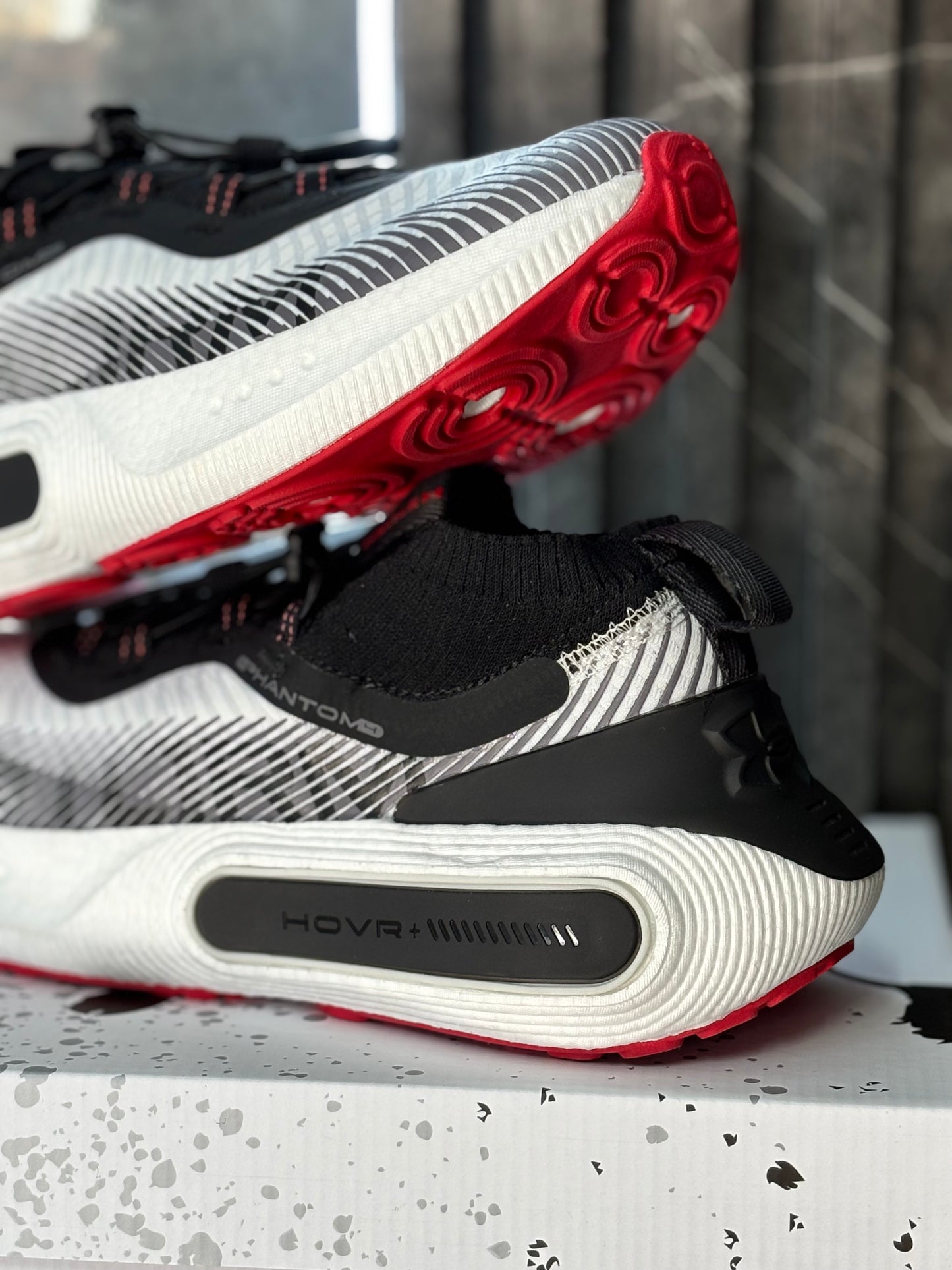UNDER ARMOUR STORM