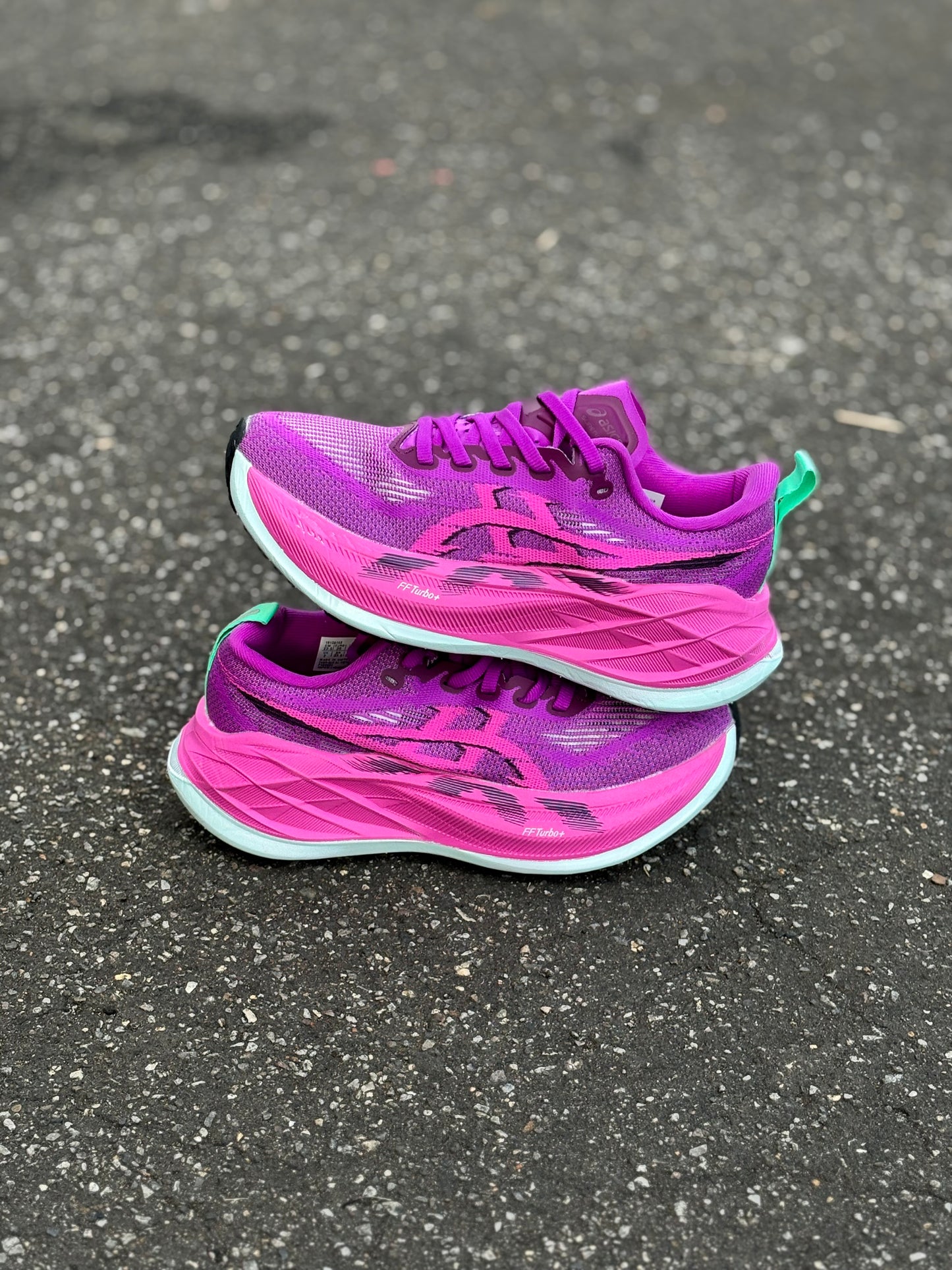 ASICS SUPERBLAST 2
