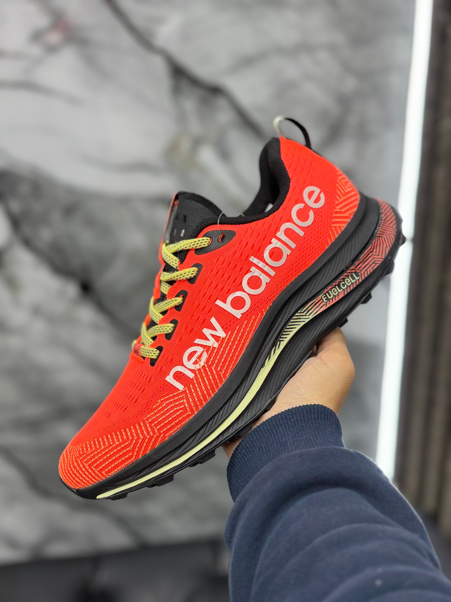NEW BALANCE FUELCELL TRAIL