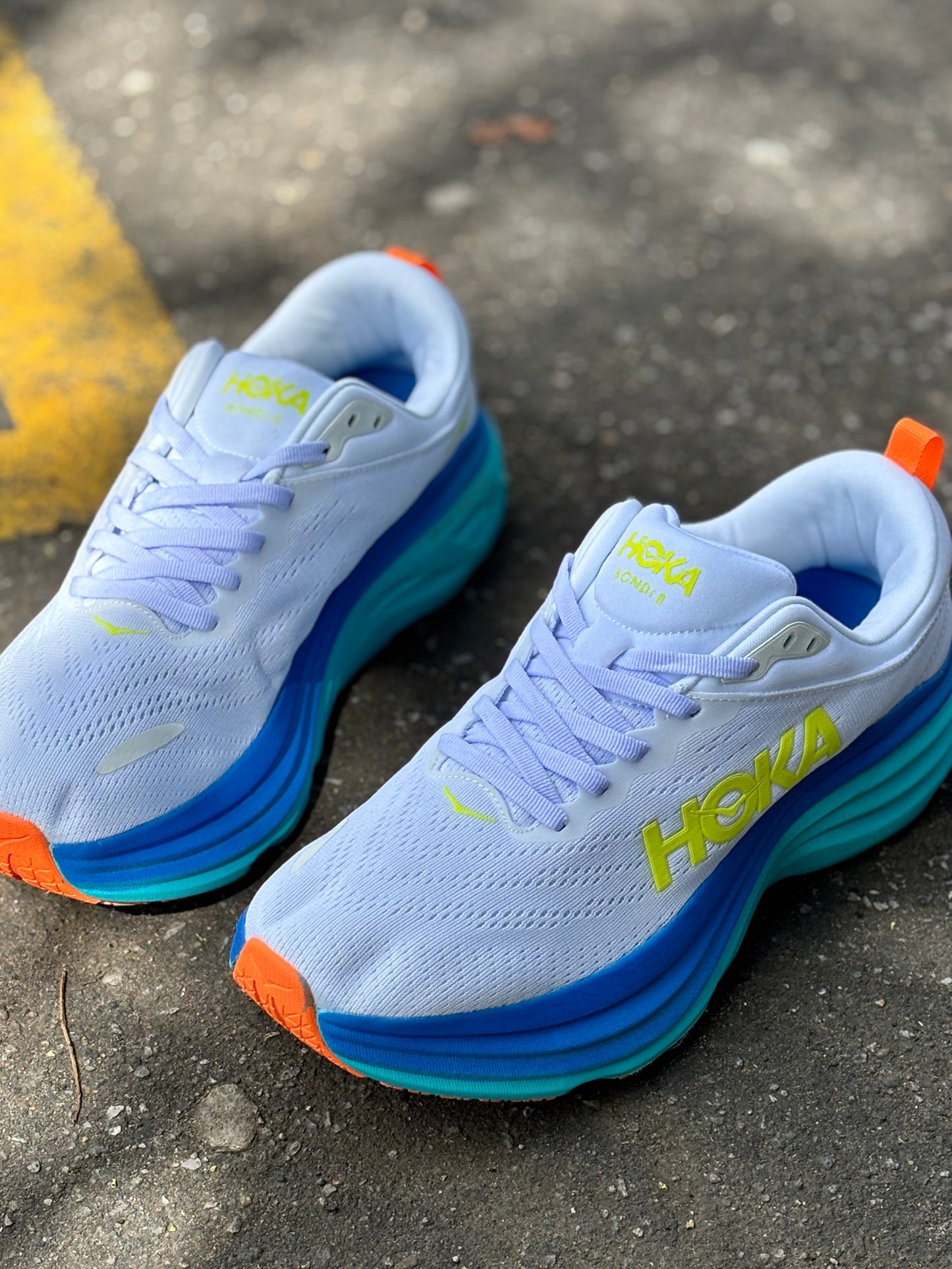 HOKA BONDI 8