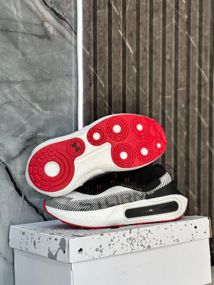 UNDER ARMOUR STORM