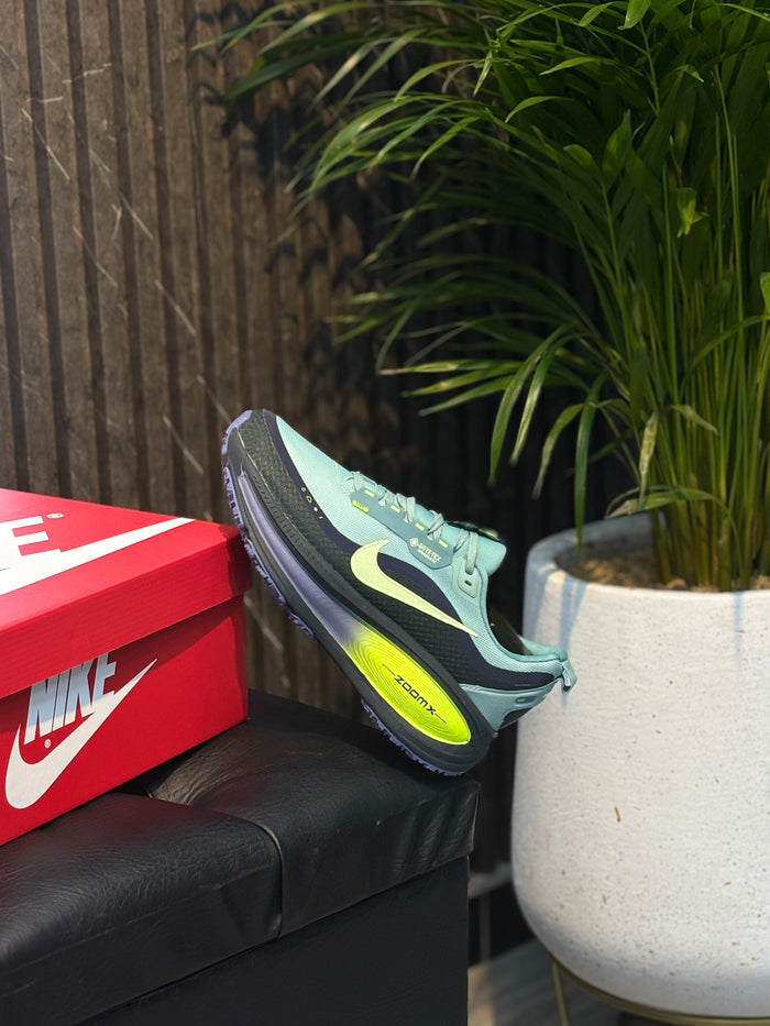 NIKE VOMERO 18 GORE-TEX