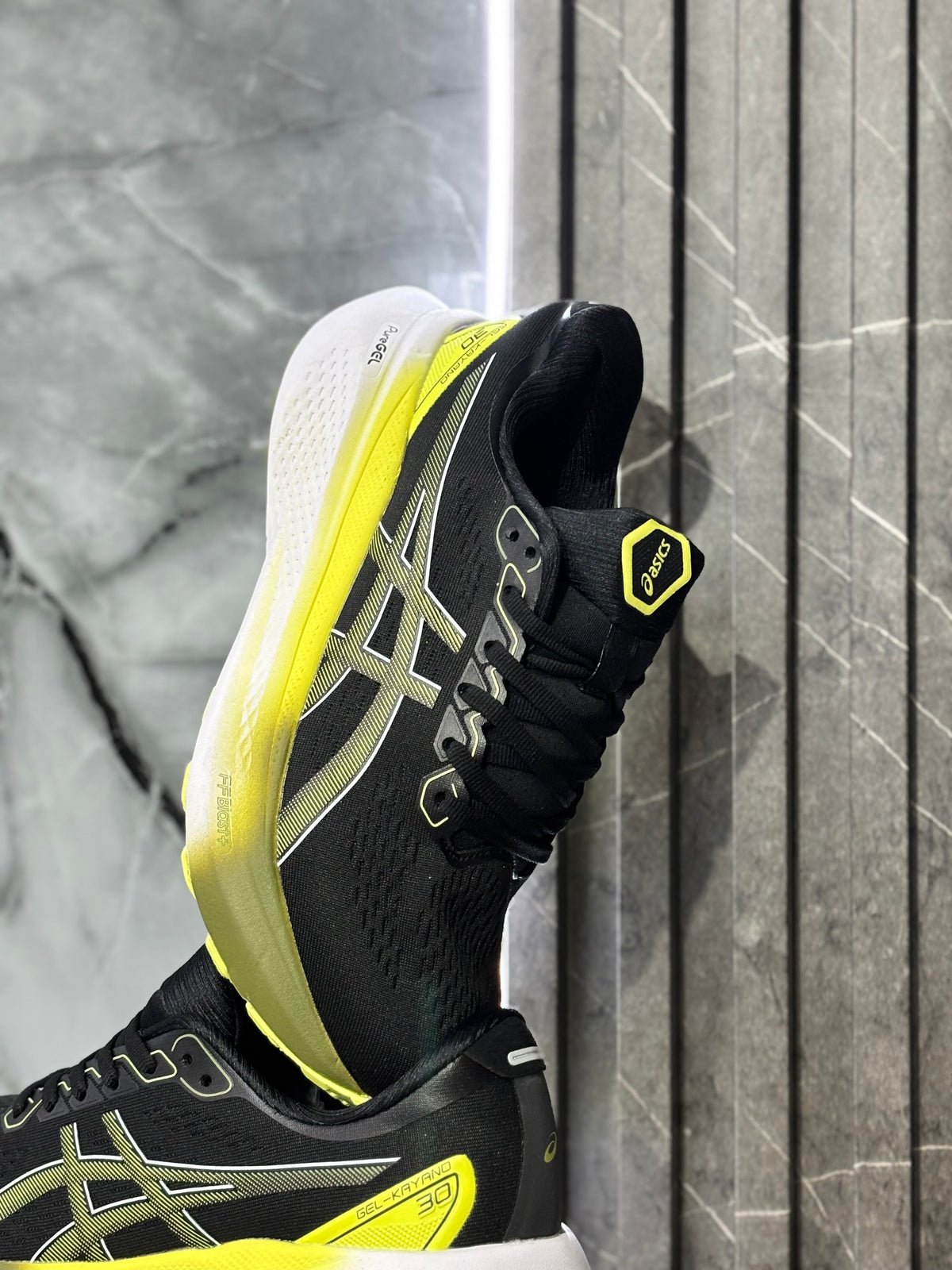 ASICS GEL KAYANO 30
