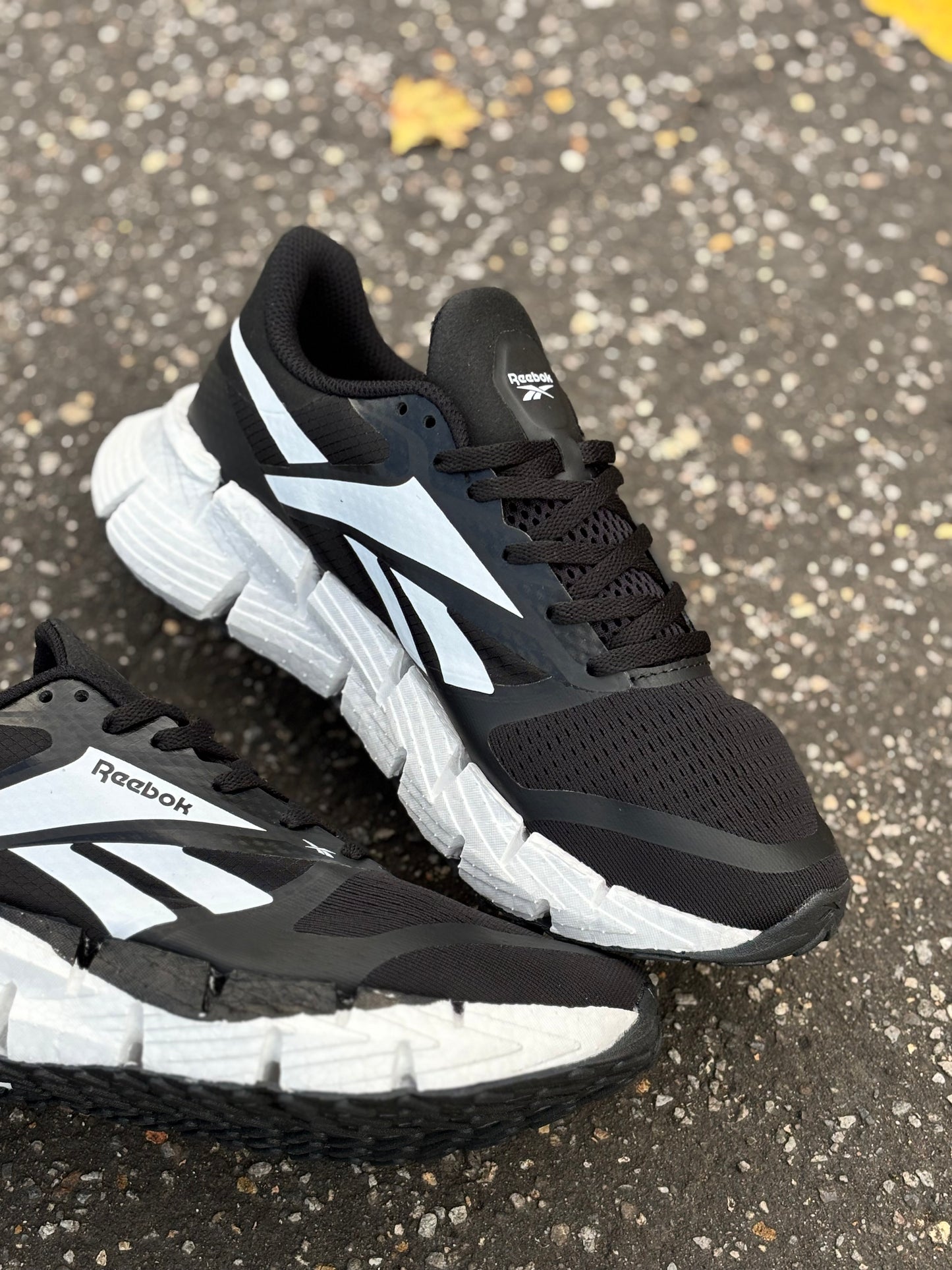 REEBOK FLOATZIG
